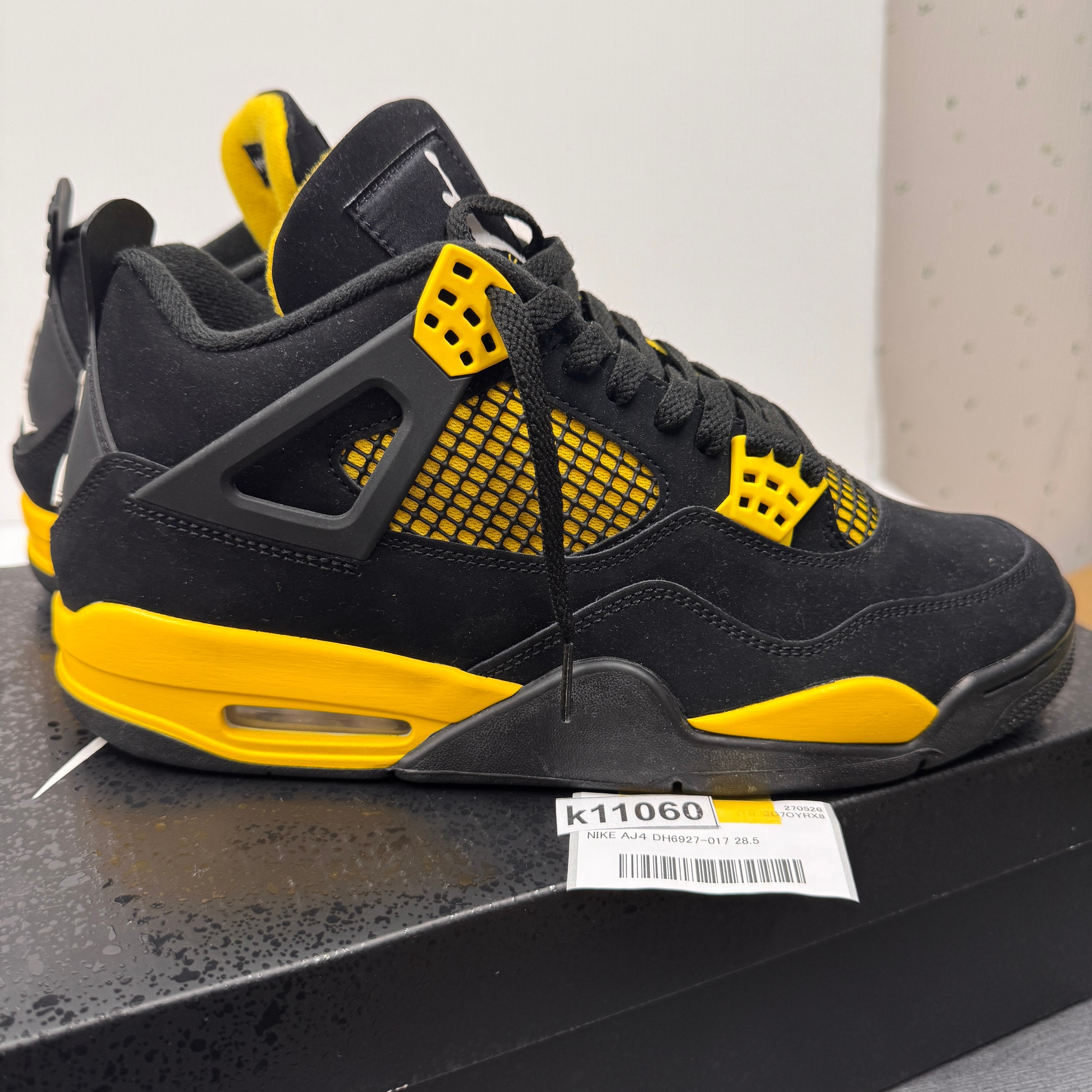 Nike Air Jordan 4 Retro "Thunder"(2023)