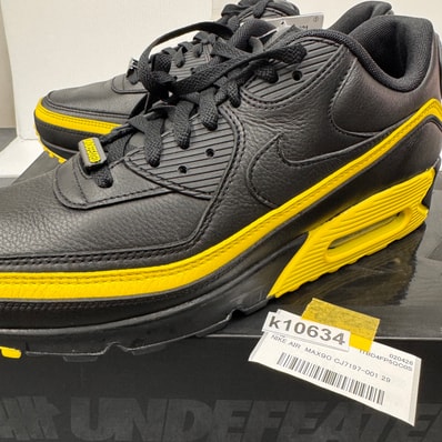 UNDEFEATED × Nike Air Max 90 "Black/Yellow"