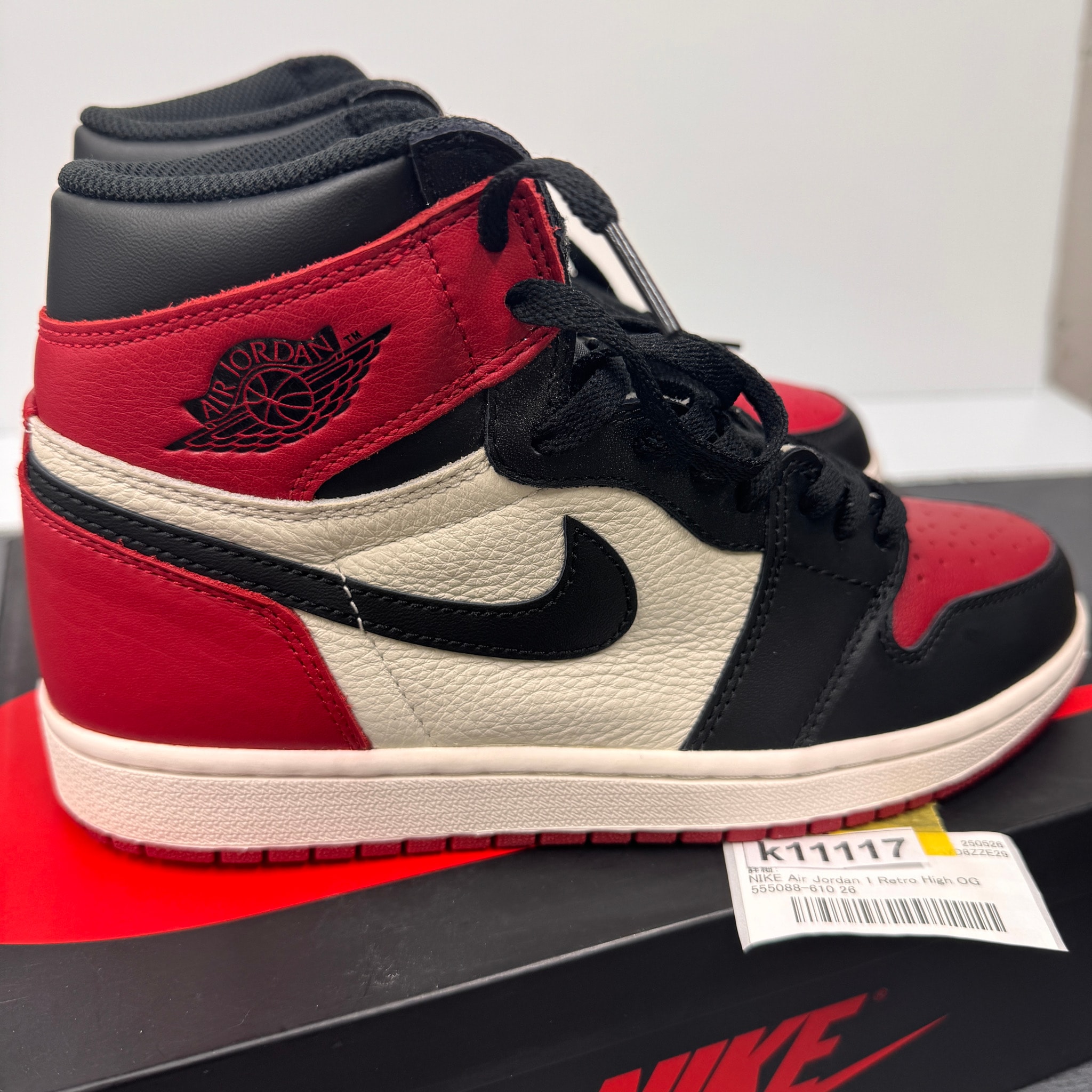 Nike Air Jordan 1 Retro High OG "Bred Toe"