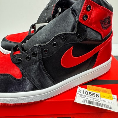 Nike Women's Air Jordan 1 Retro High OG "Satin Bred"