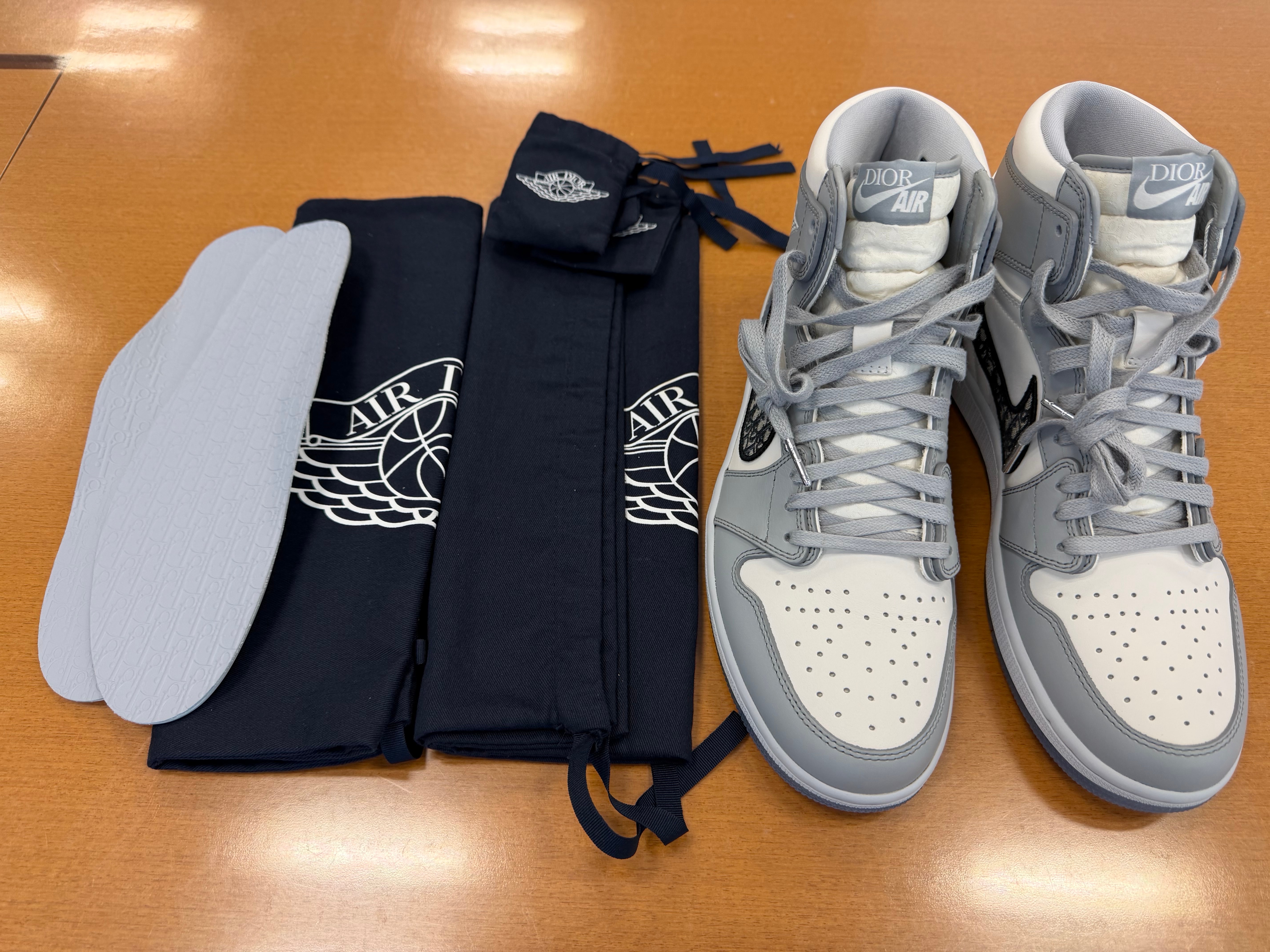 Dior × Nike Air Jordan 1 High OG "DIOR"