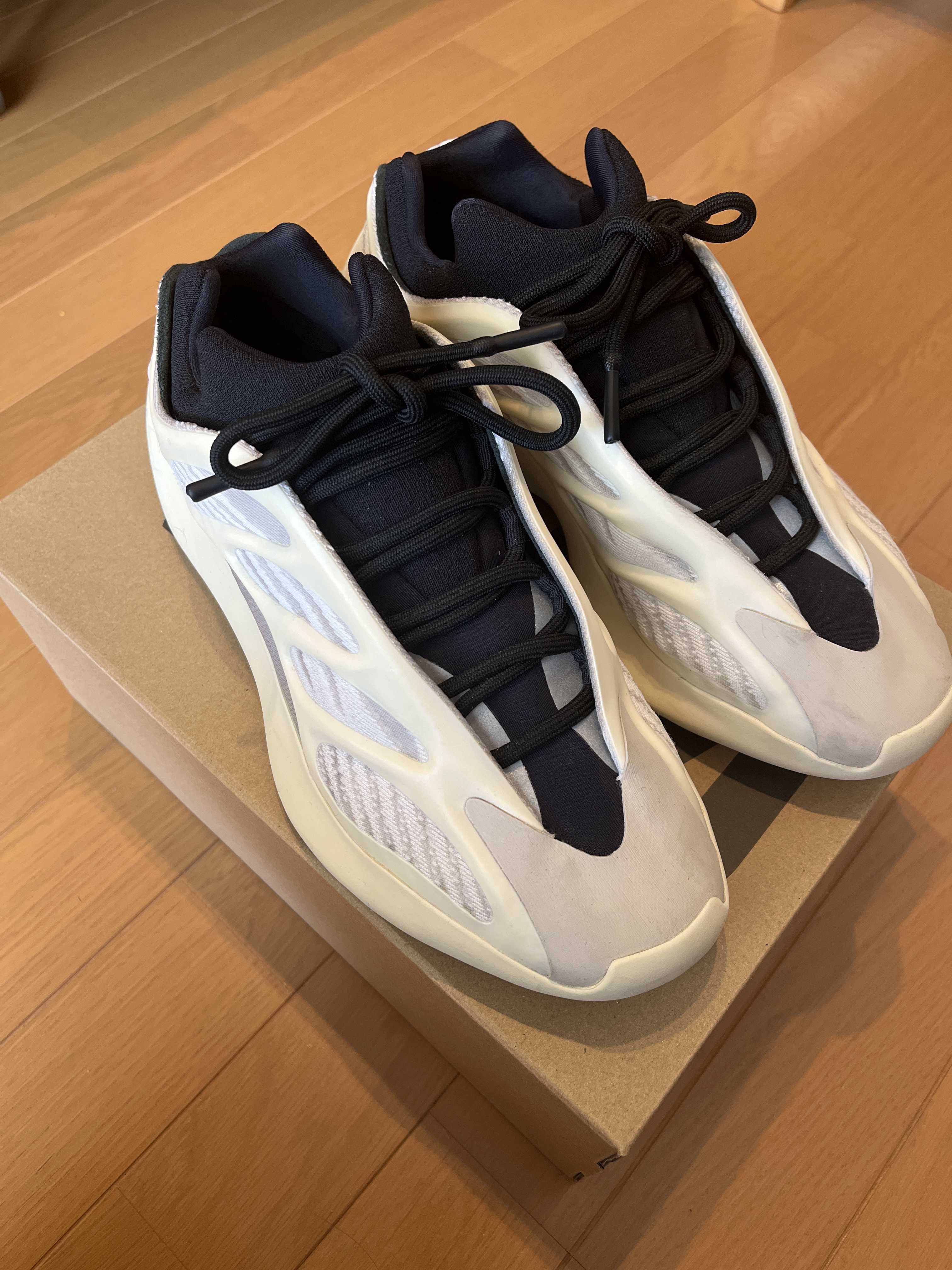 adidas YEEZY 700V3 "Azael"