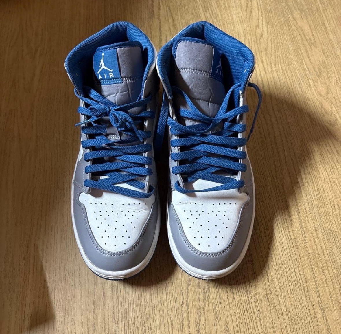 Nike Air Jordan 1 Mid "True Blue"