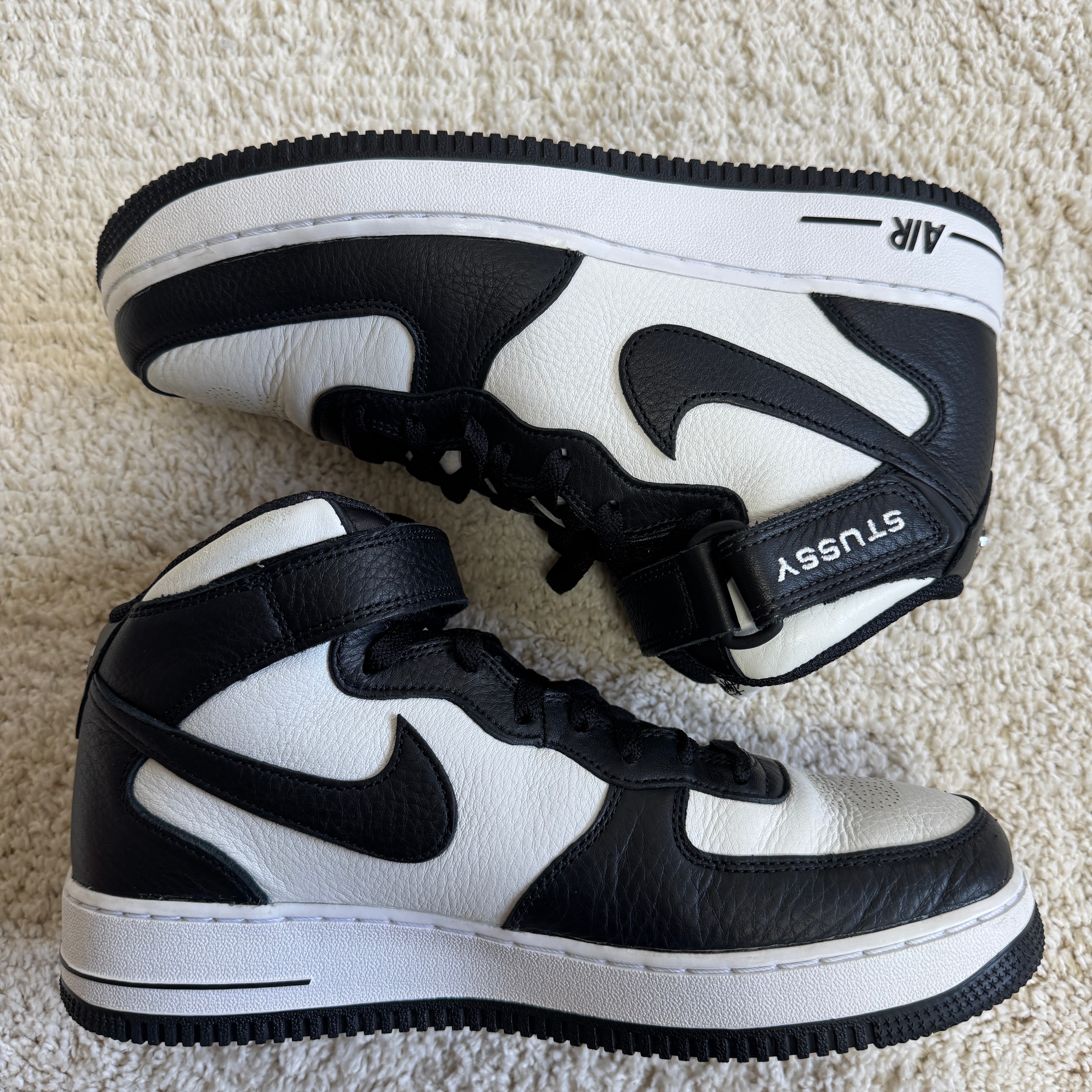 Stussy × Nike Air Force 1 Mid "Black and Light Bone"