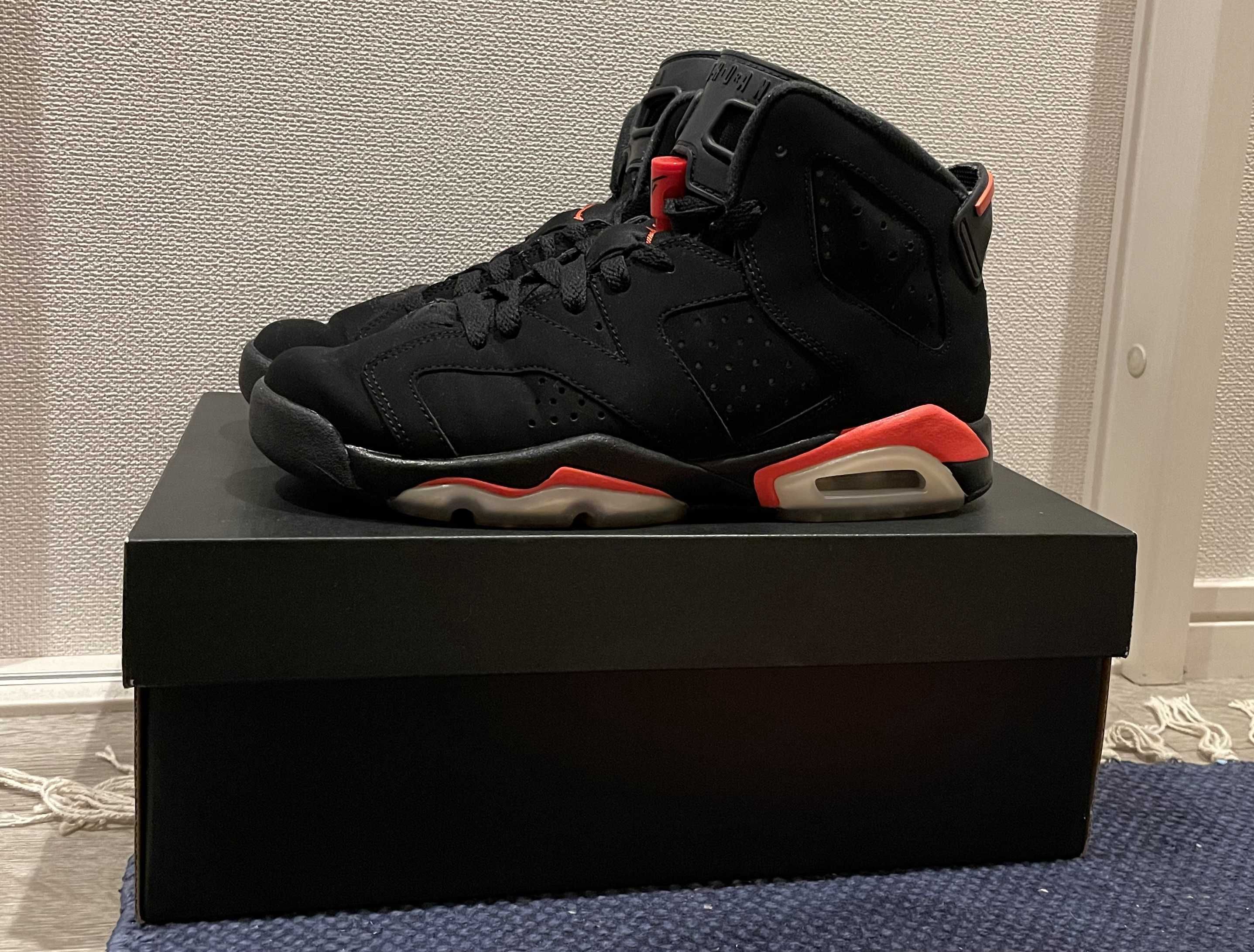 NIKE GS AIR JORDAN 6 RETRO "BLACK INFRARED" (2019)