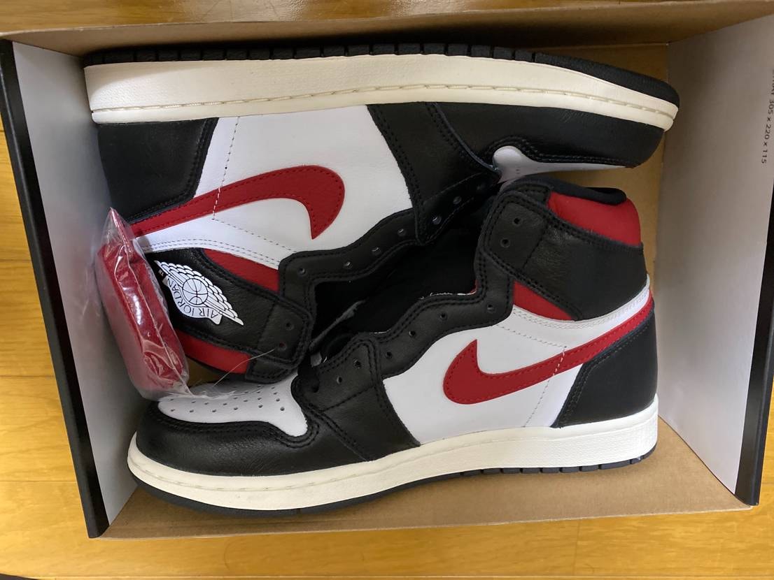 Nike Air Jordan 1 Retro High "Black/White/Sail/Gym Red"
