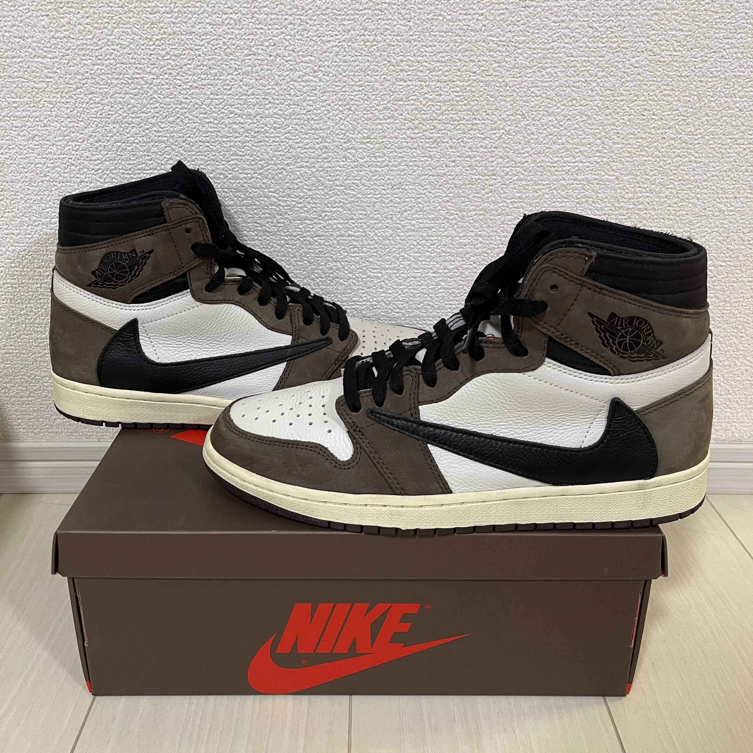 Travis Scott × Nike Air Jordan 1 Retro High OG TS SP "Sail/Dark Mocha"