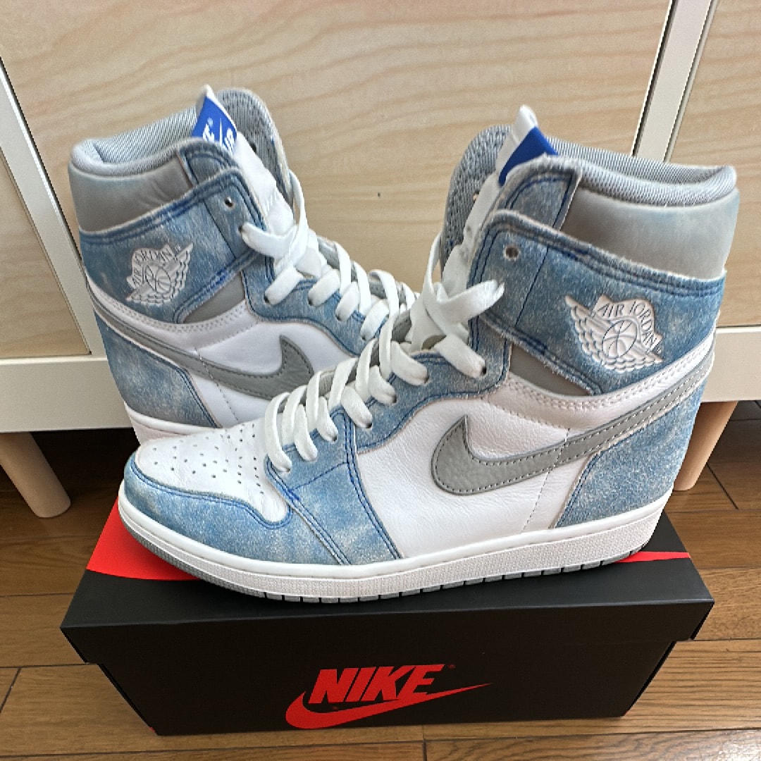 Nike Air Jordan 1 High OG "Hyper Royal"