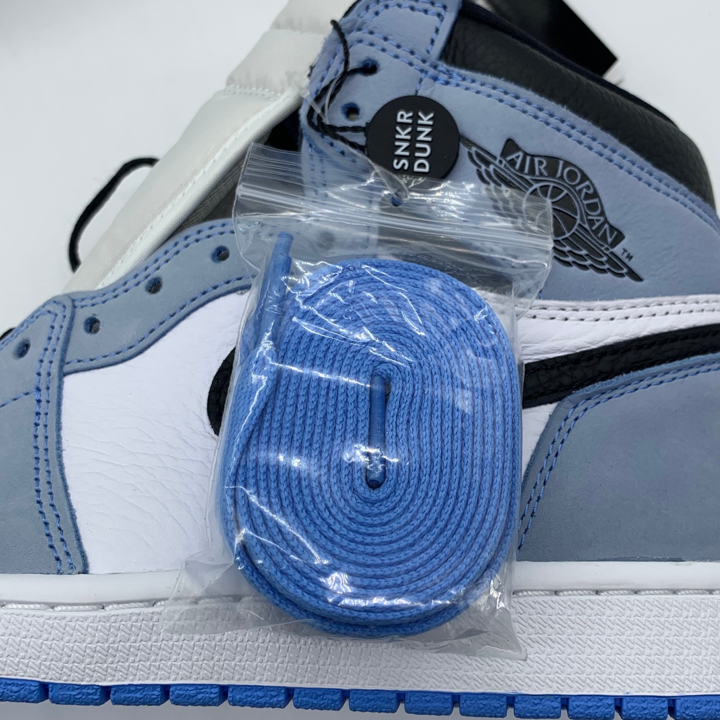 Nike Air Jordan 1 High OG "University Blue"