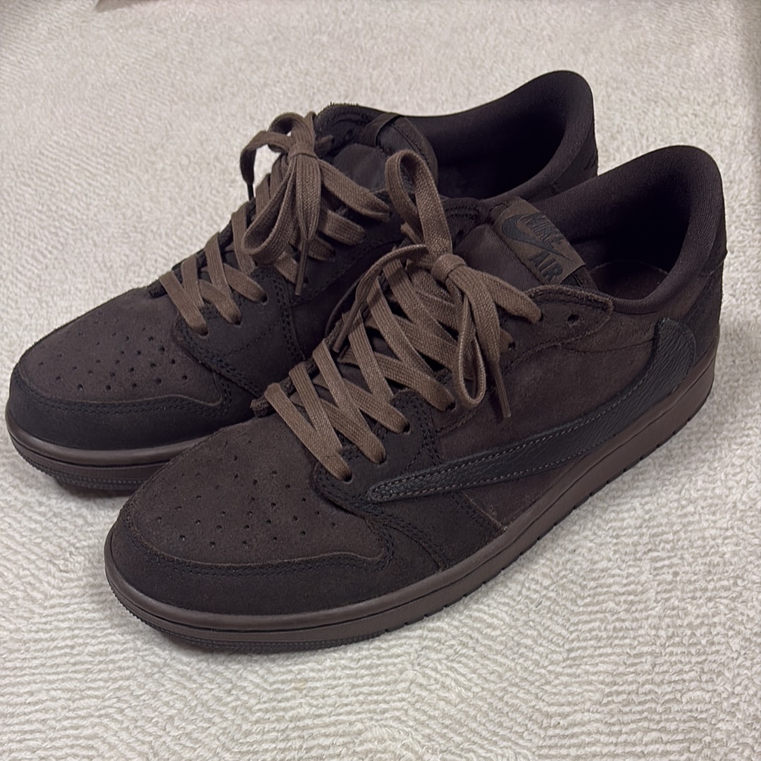 Travis Scott × Nike Air Jordan 1 Low OG SP "Velvet Brown and Dark Mocha"