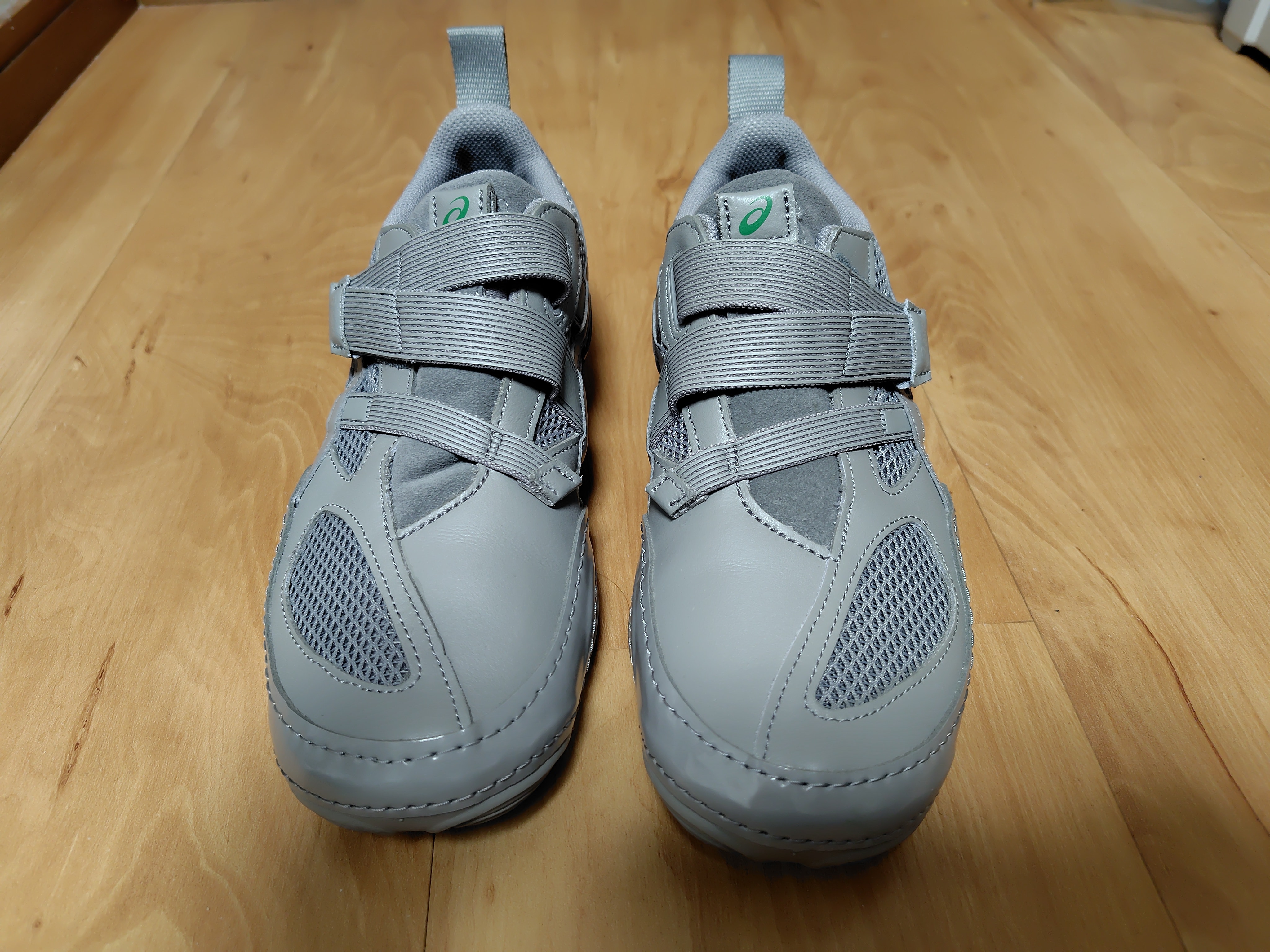 ISSEY MIYAKE × Asics Hyper Taping "Grey"