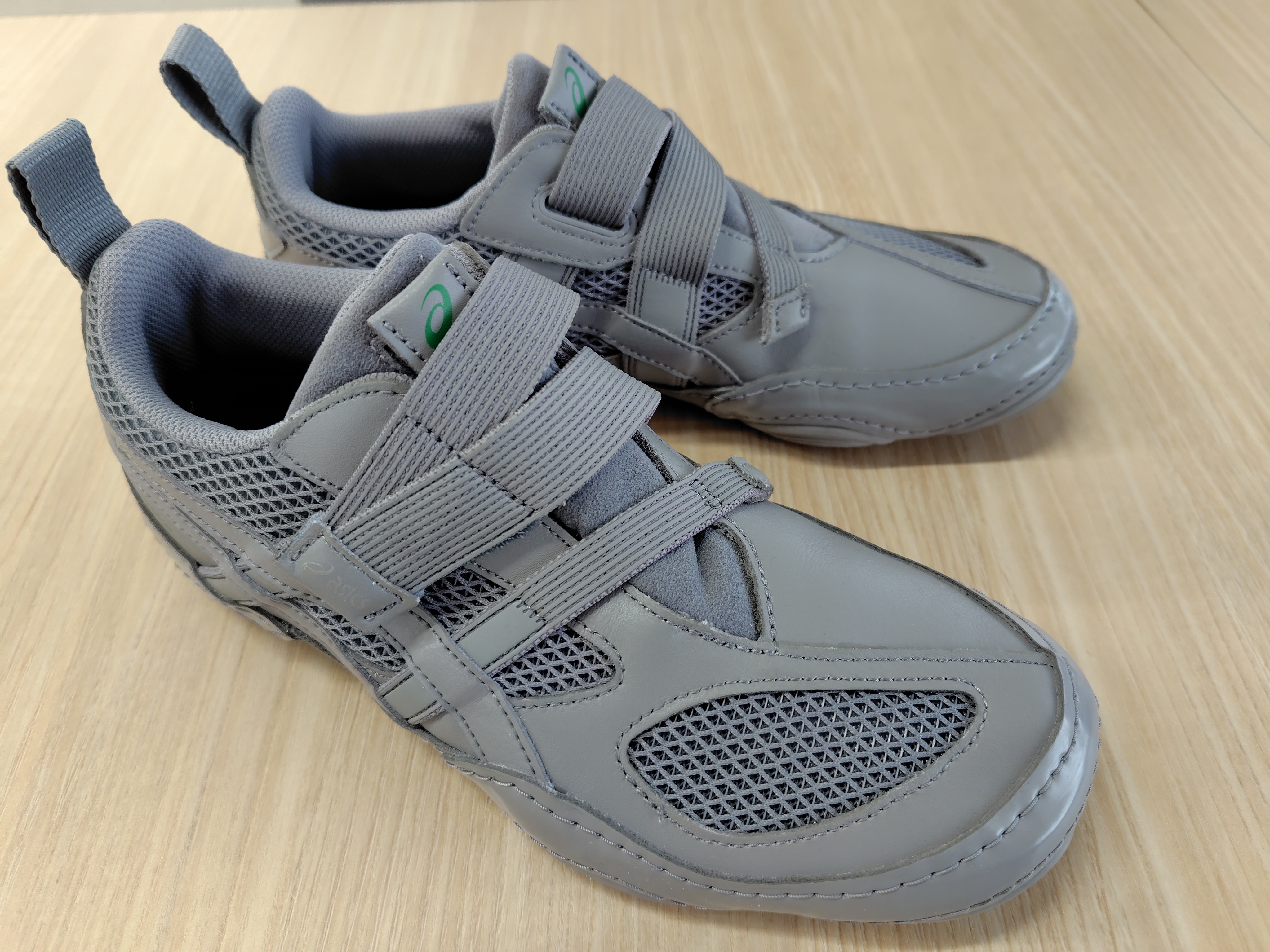 ISSEY MIYAKE × Asics Hyper Taping "Grey"