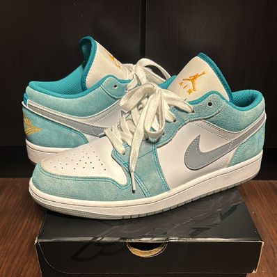 Nike Air Jordan 1 Low SE "New Emerald"