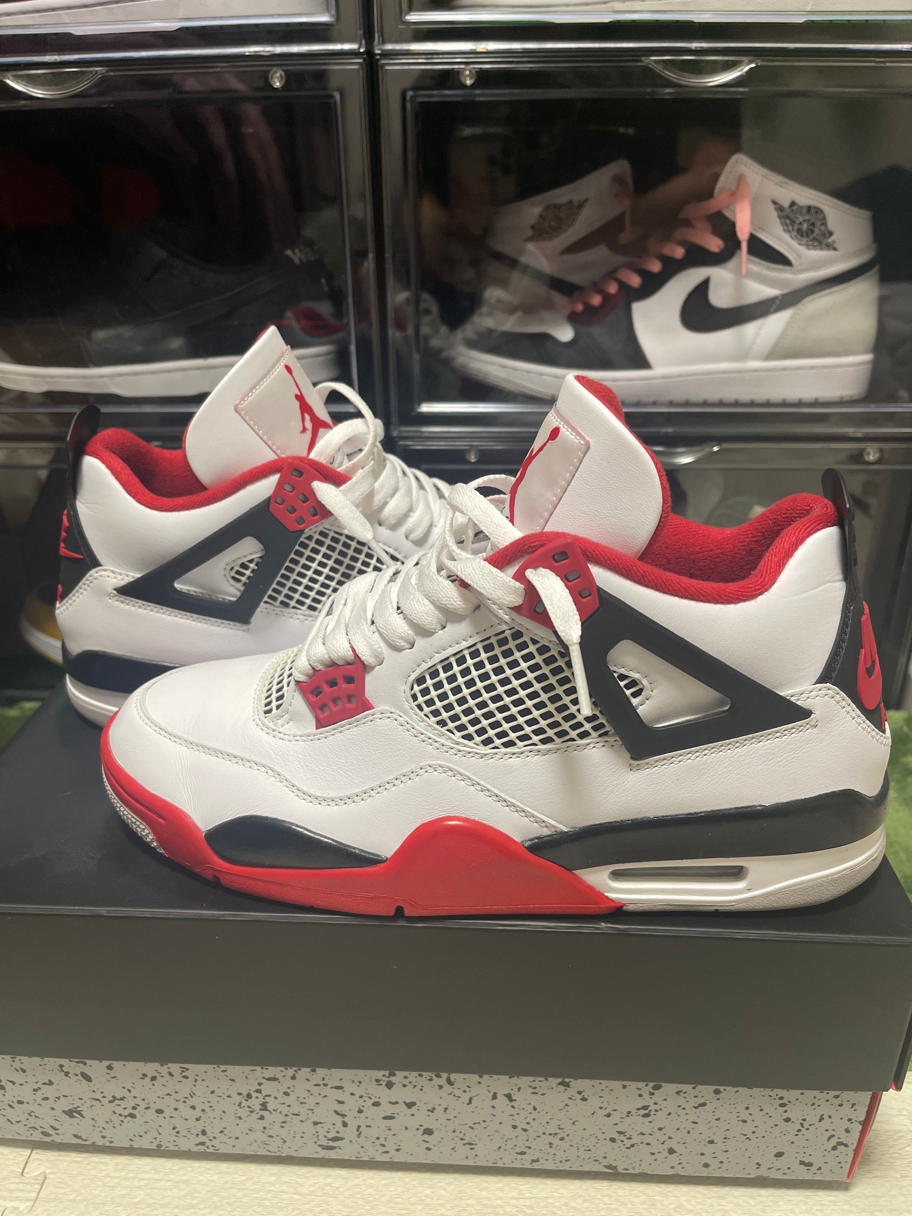 Nike Air Jordan 4 Retro OG "Fire Red" (2020)
