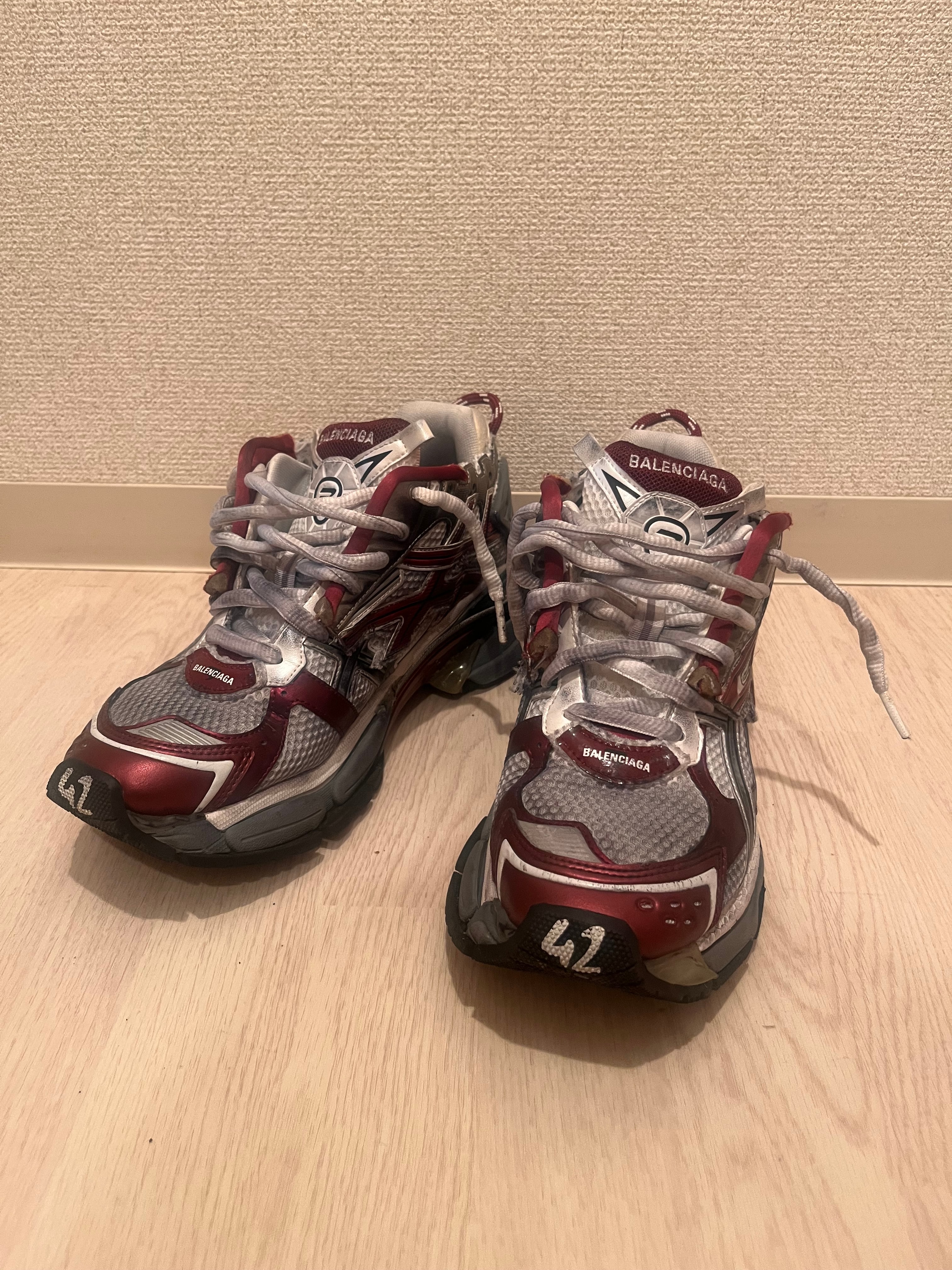 KITH × BALENCIAGA Runner "Burgundy"