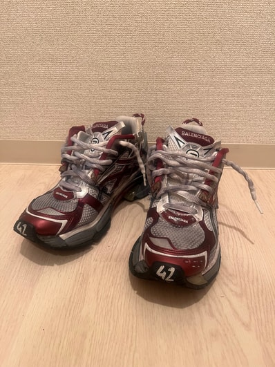 KITH × BALENCIAGA Runner "Burgundy"