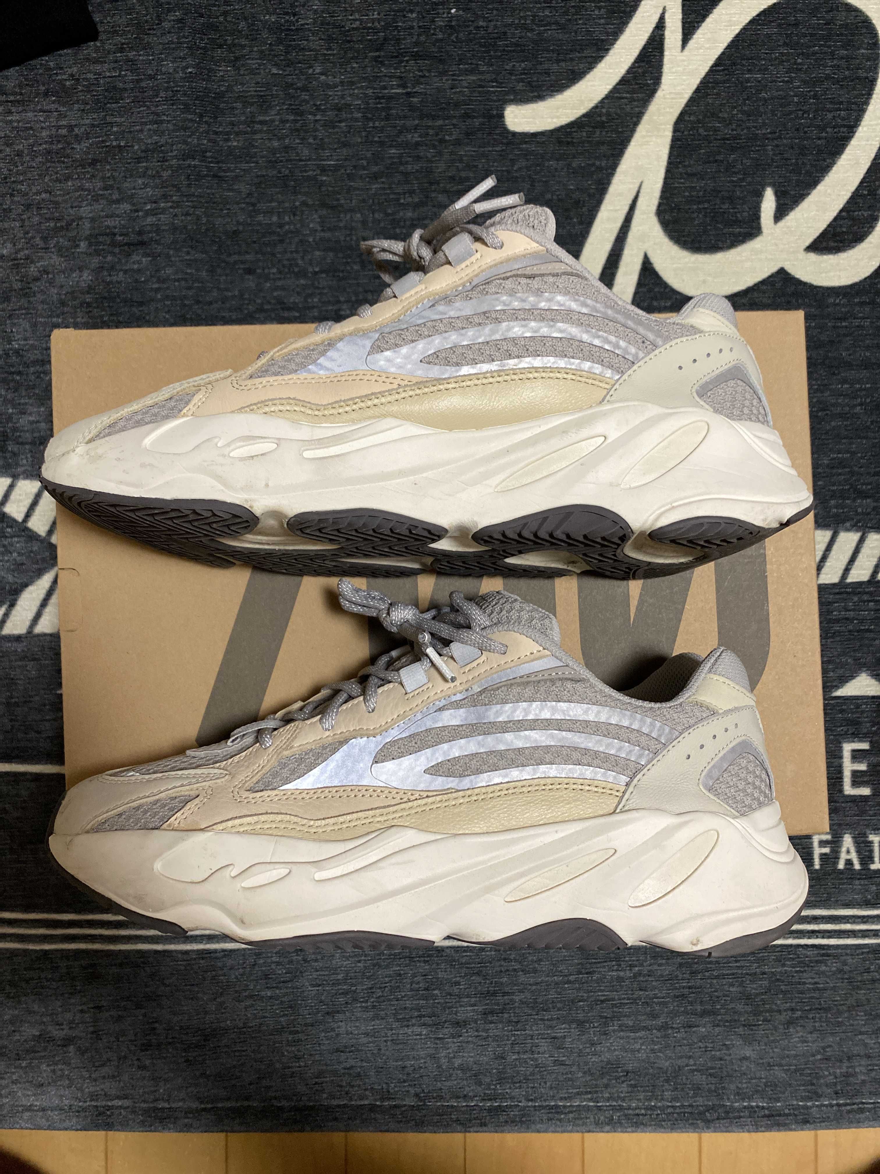 adidas YEEZY Boost 700V2 "Cream"