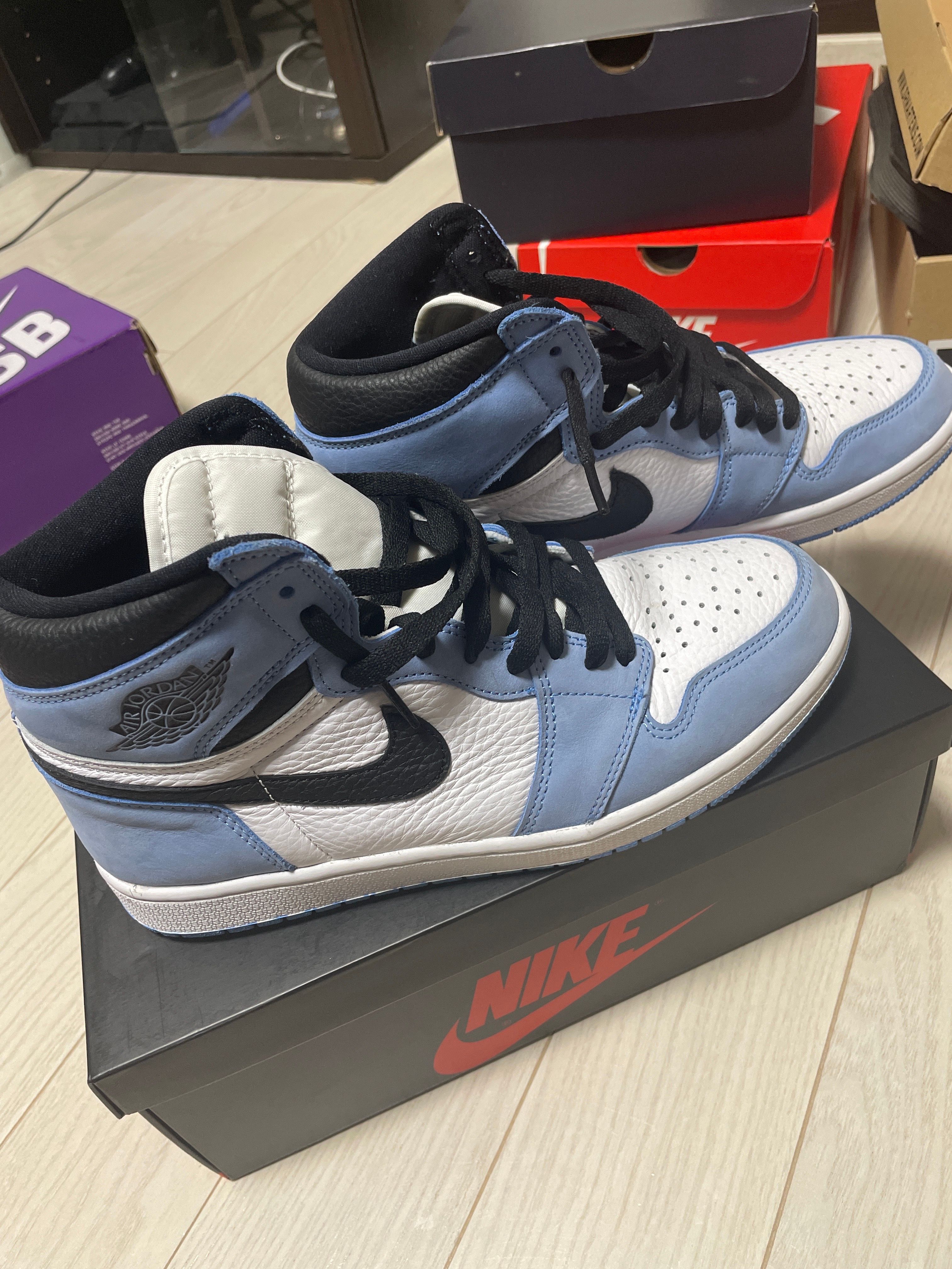 Nike Air Jordan 1 High OG "University Blue"