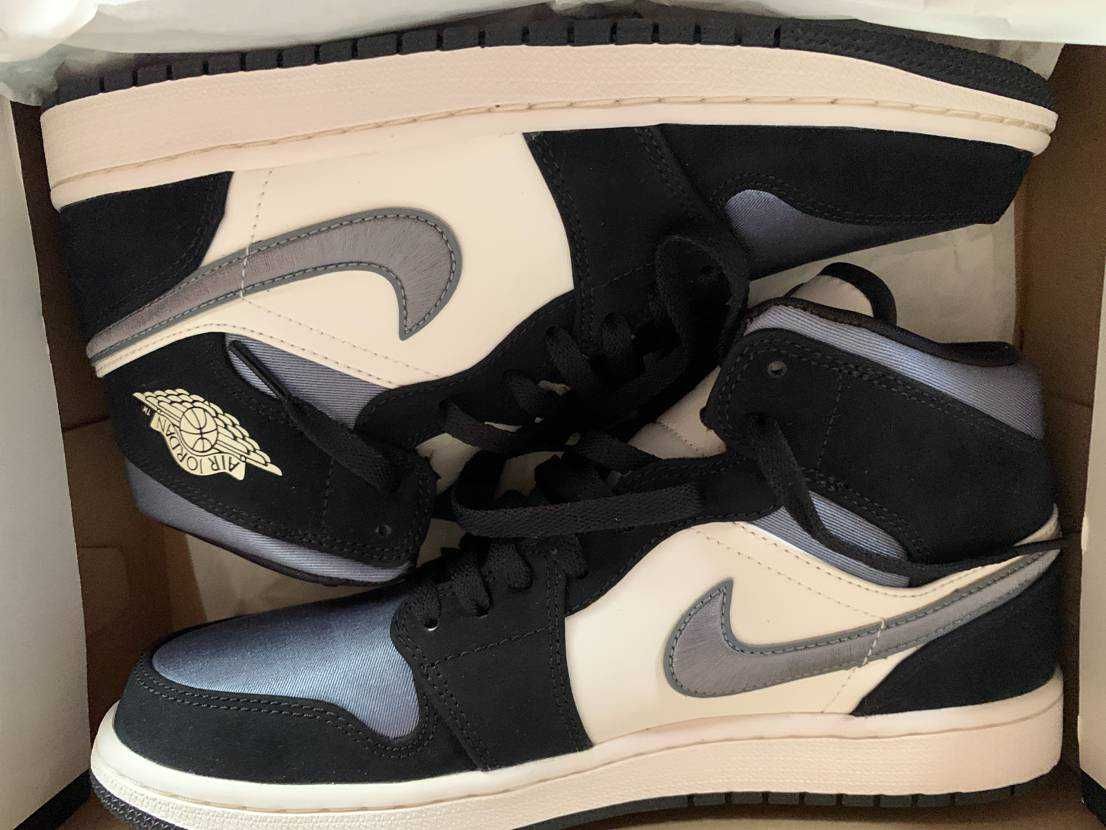 NIKE AIR JORDAN 1 MID SE "WHITE/BLACK/SATIN BLUE"