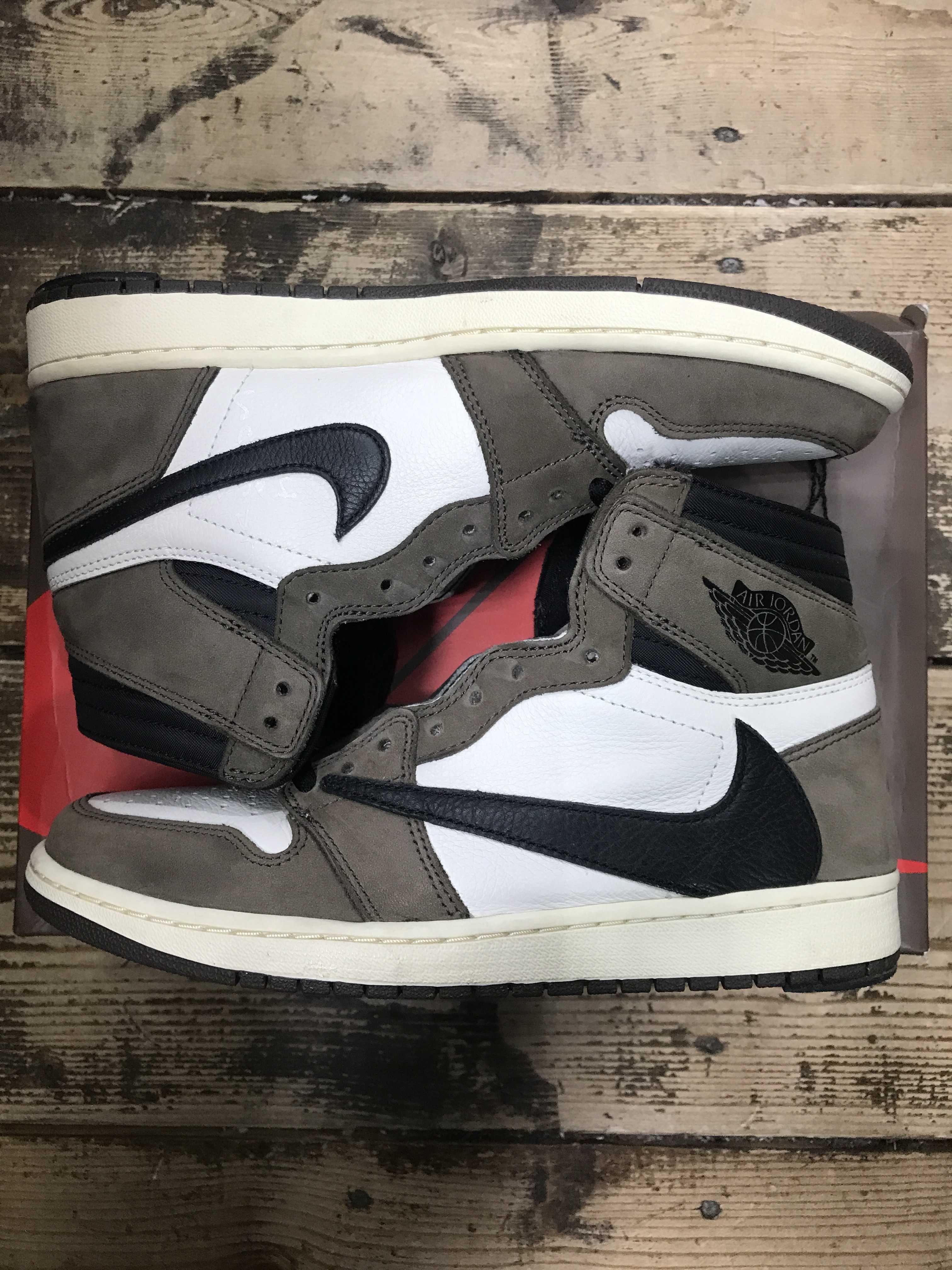 Travis Scott × Nike Air Jordan 1 Retro High OG TS SP "Sail/Dark Mocha"