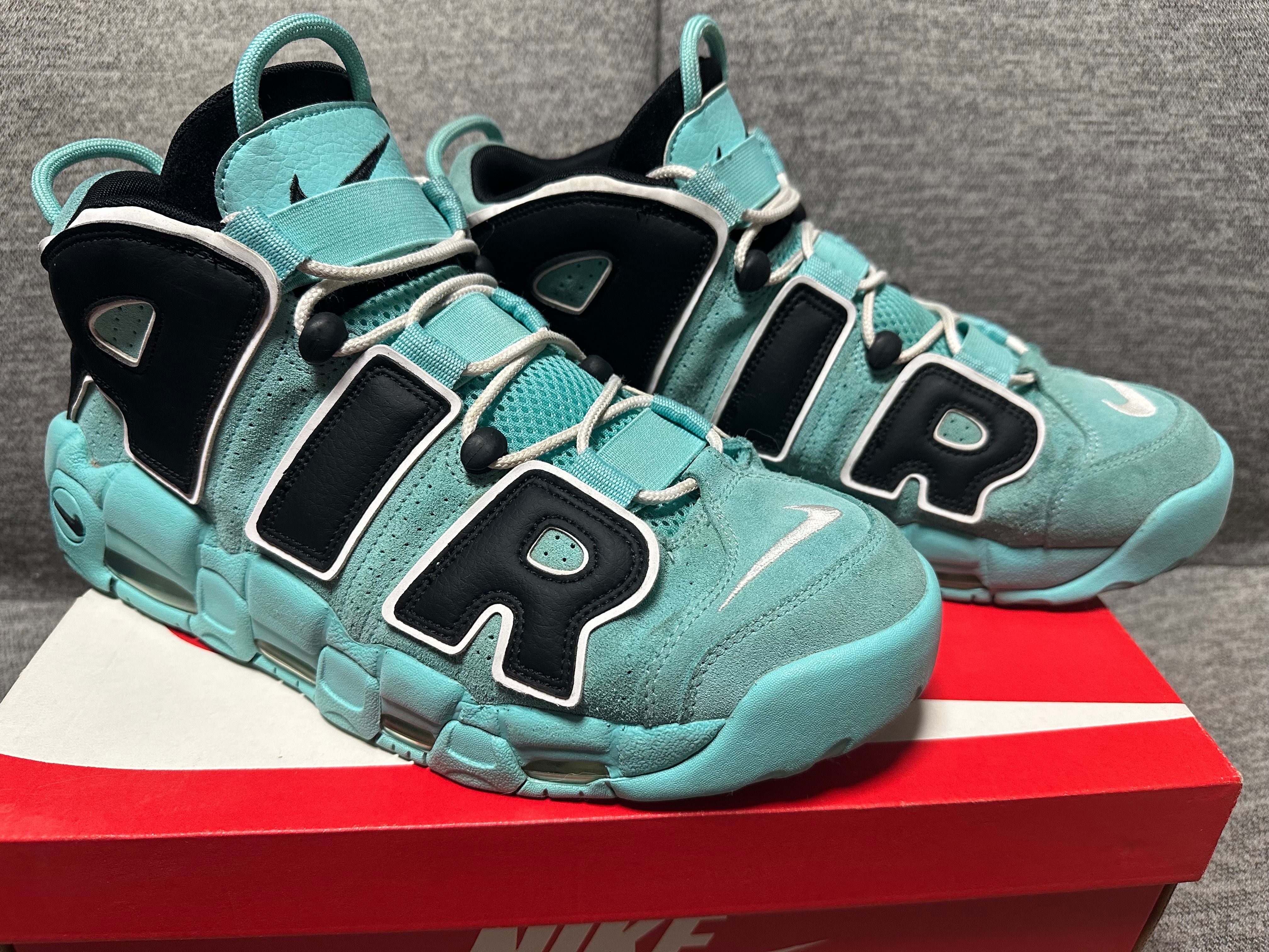 NIKE AIR MORE UPTEMPO "LIGHT AQUA / BLACK / WHITE"