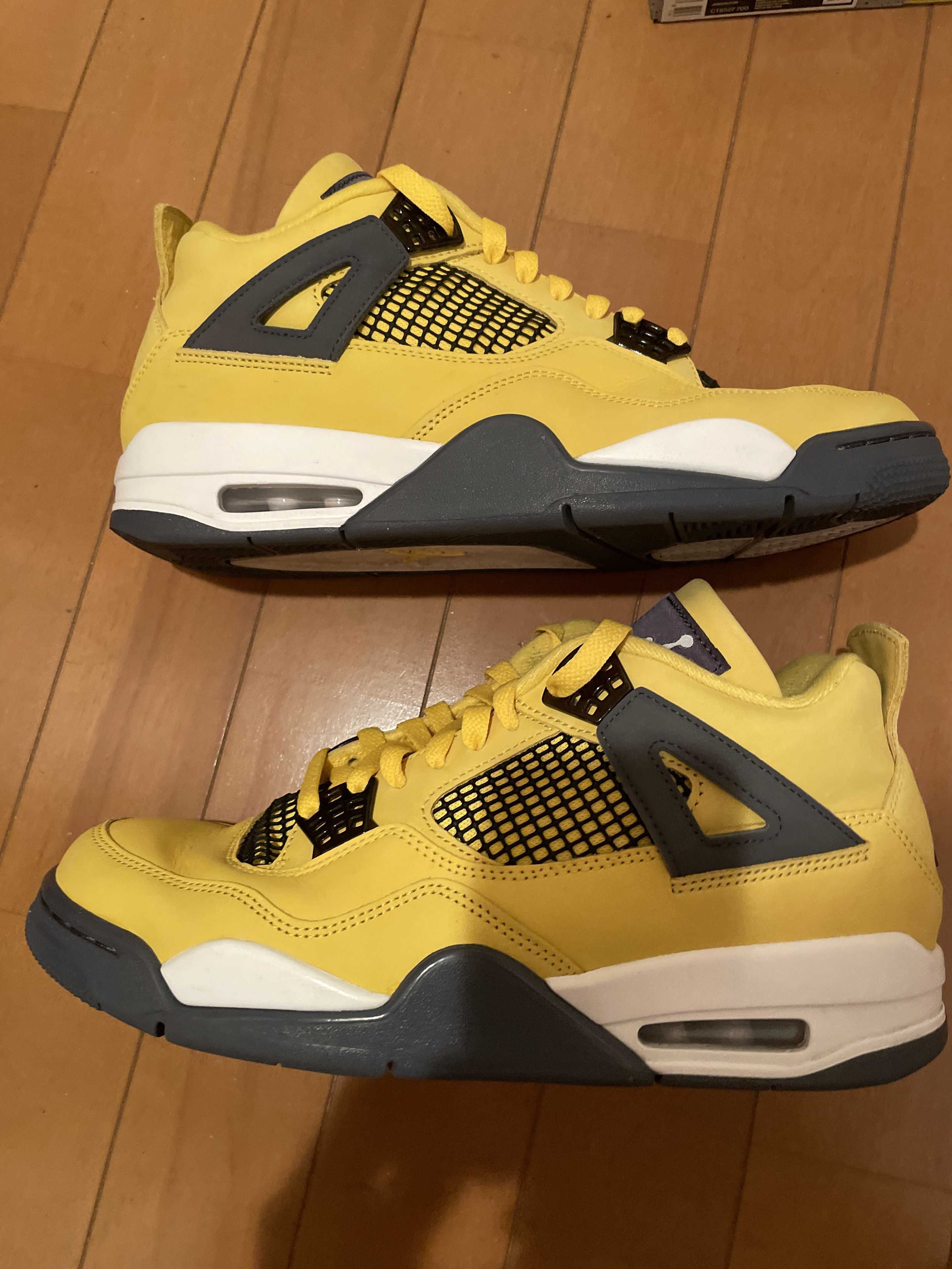 Nike Air Jordan 4 "Tour Yellow"