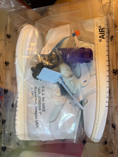 Virgil Abloh Archive (V.A.A.) × Nike Air Jordan 1 Retro High OG "Alaska"