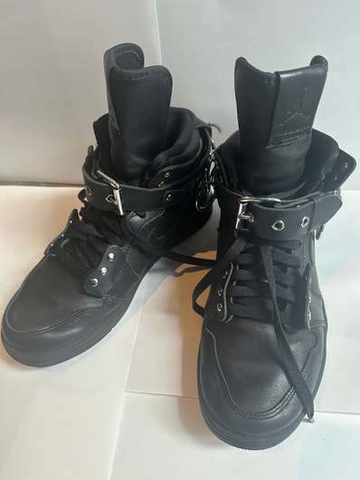 COMME des GARCONS × Nike Air Jordan 1 High "Black"