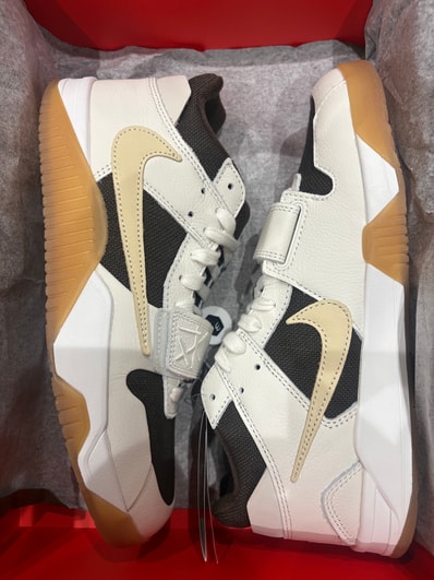 Travis Scott × Nike Jordan Jumpman Jack TR "Sail and Dark Mocha"