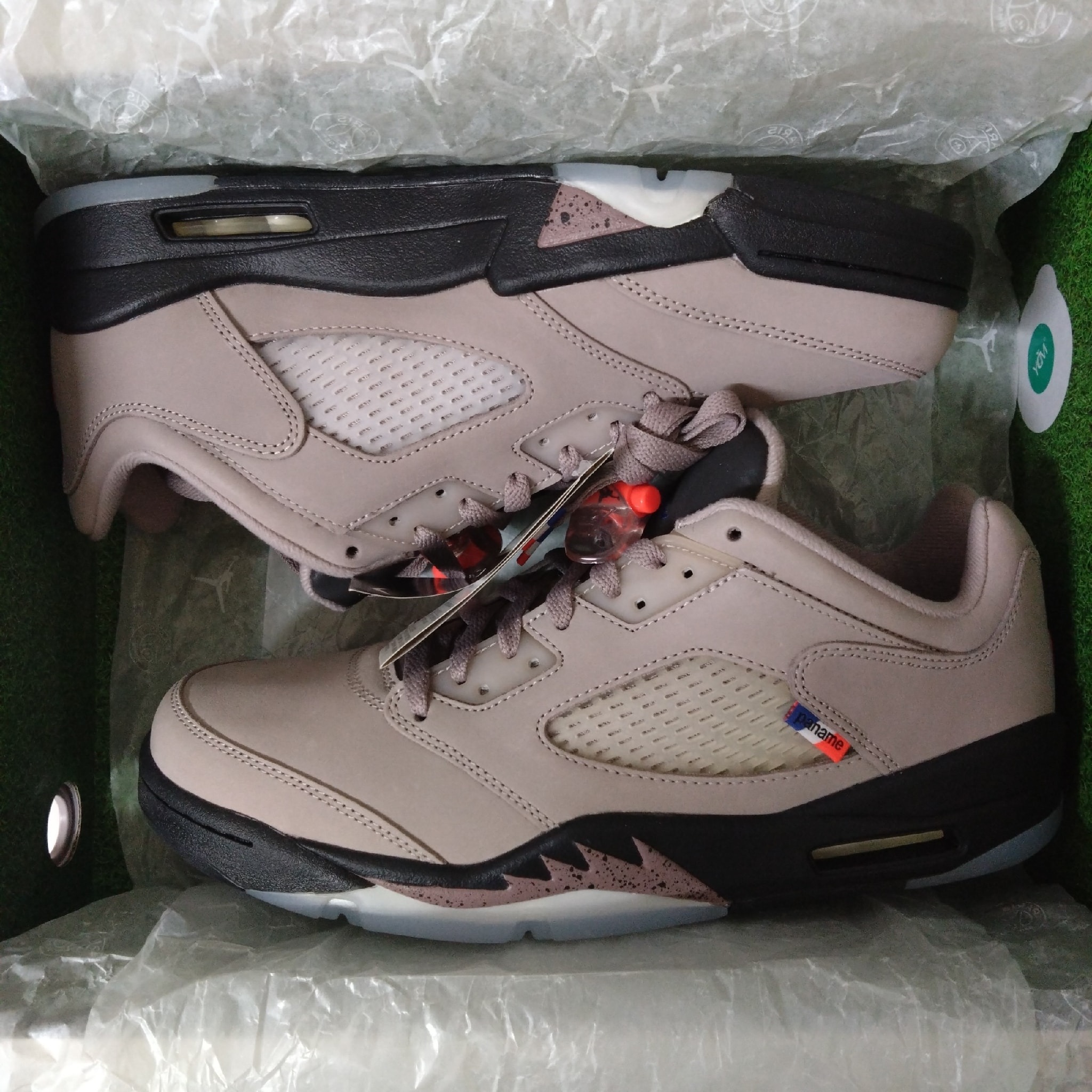 Paris Saint-Germain (PSG) × Nike Air Jordan 5 Retro Low "Pumice/Game Royal-Black-Plum Eclipse"
