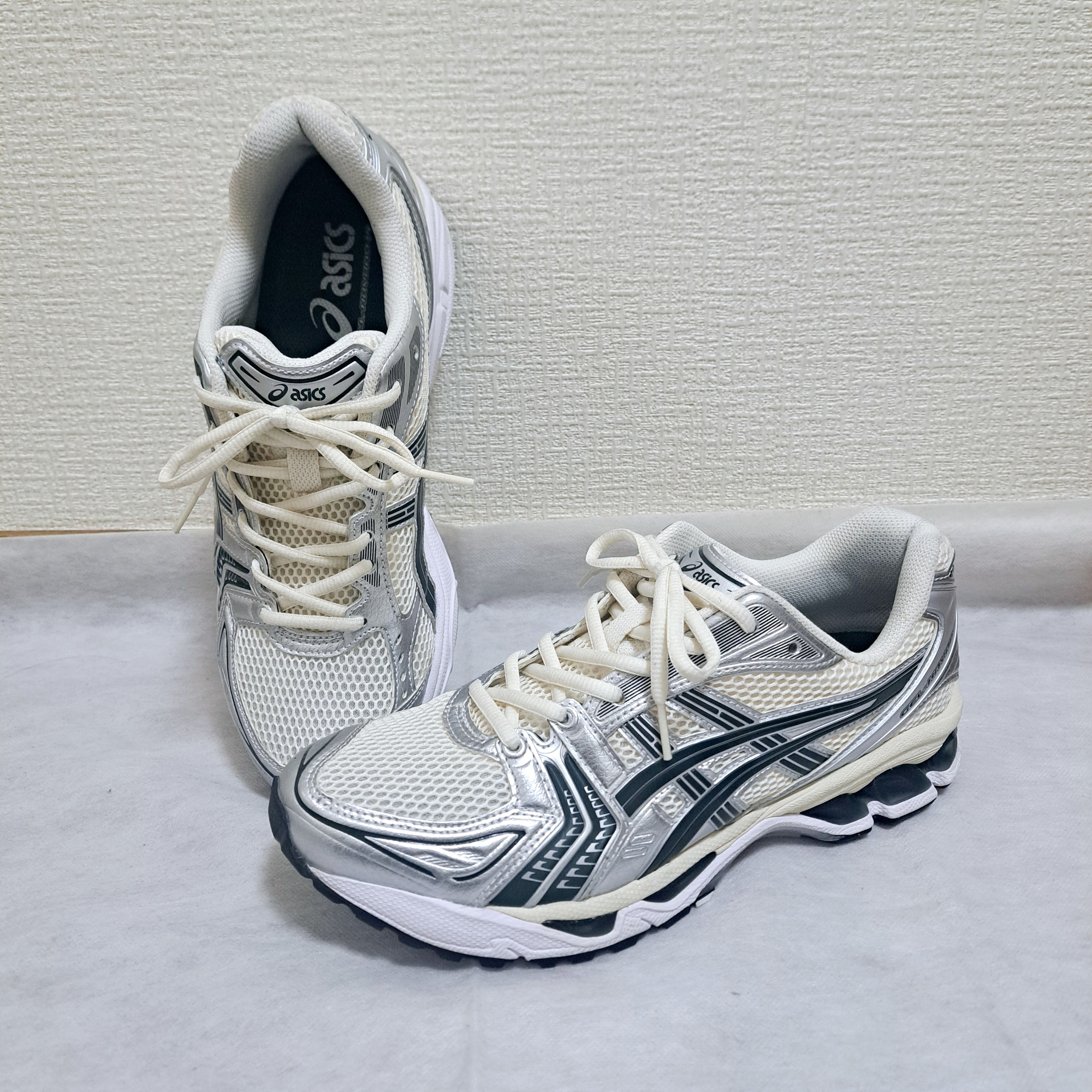 KITH × Asics Gel-Kayano 14 "Cream/Scarab" (1201A954-100)