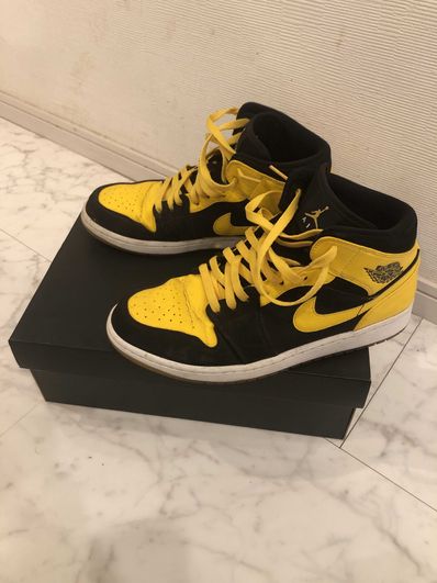 Nike Air Jordan 1 Retro Mid "New Love" (2017)