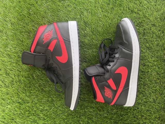 NIKE Women's AIR JORDAN 1 MID "BLACK/SIREN RED/WHITE"