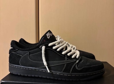 Travis Scott × Nike Air Jordan 1 Low OG SP "Black Phantom"