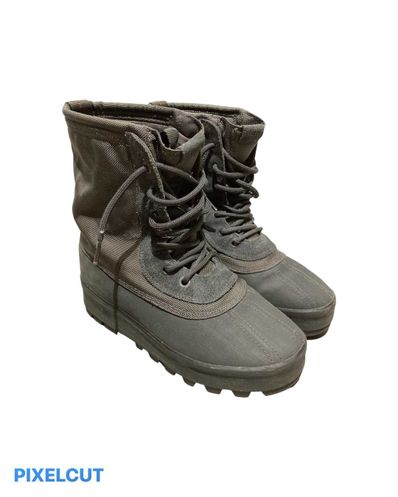 ADIDAS YEEZY BOOST 950 PIRATE BLACK