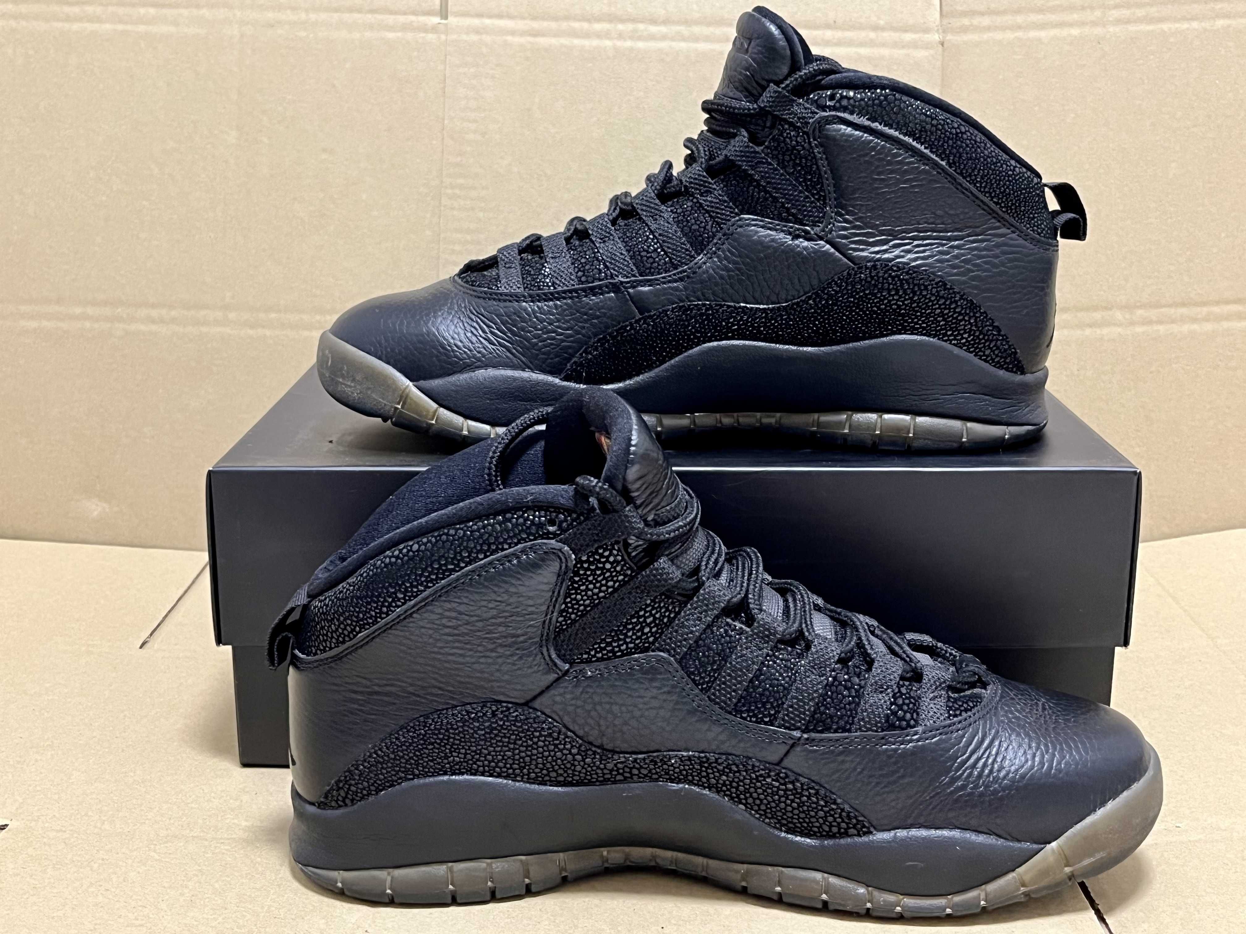 OVO × Nike Air Jordan 10 Retro Drake "Black/Metallic Gold"