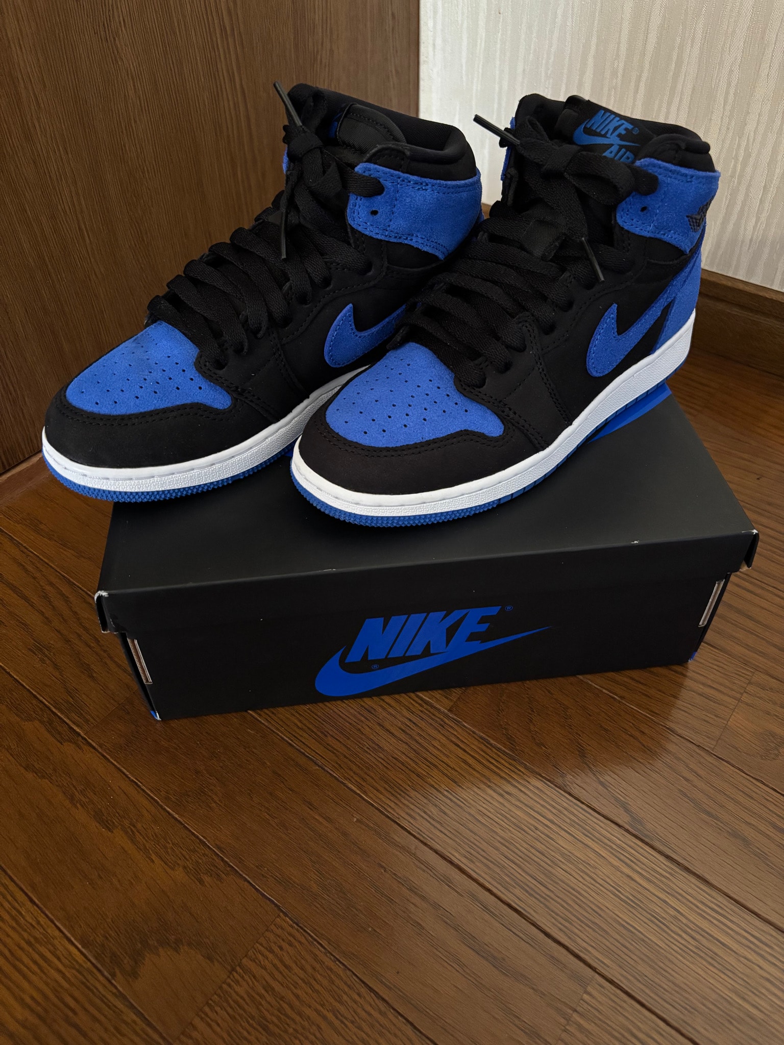 Nike Air Jordan 1 Retro High OG "Dark Marina Blue"