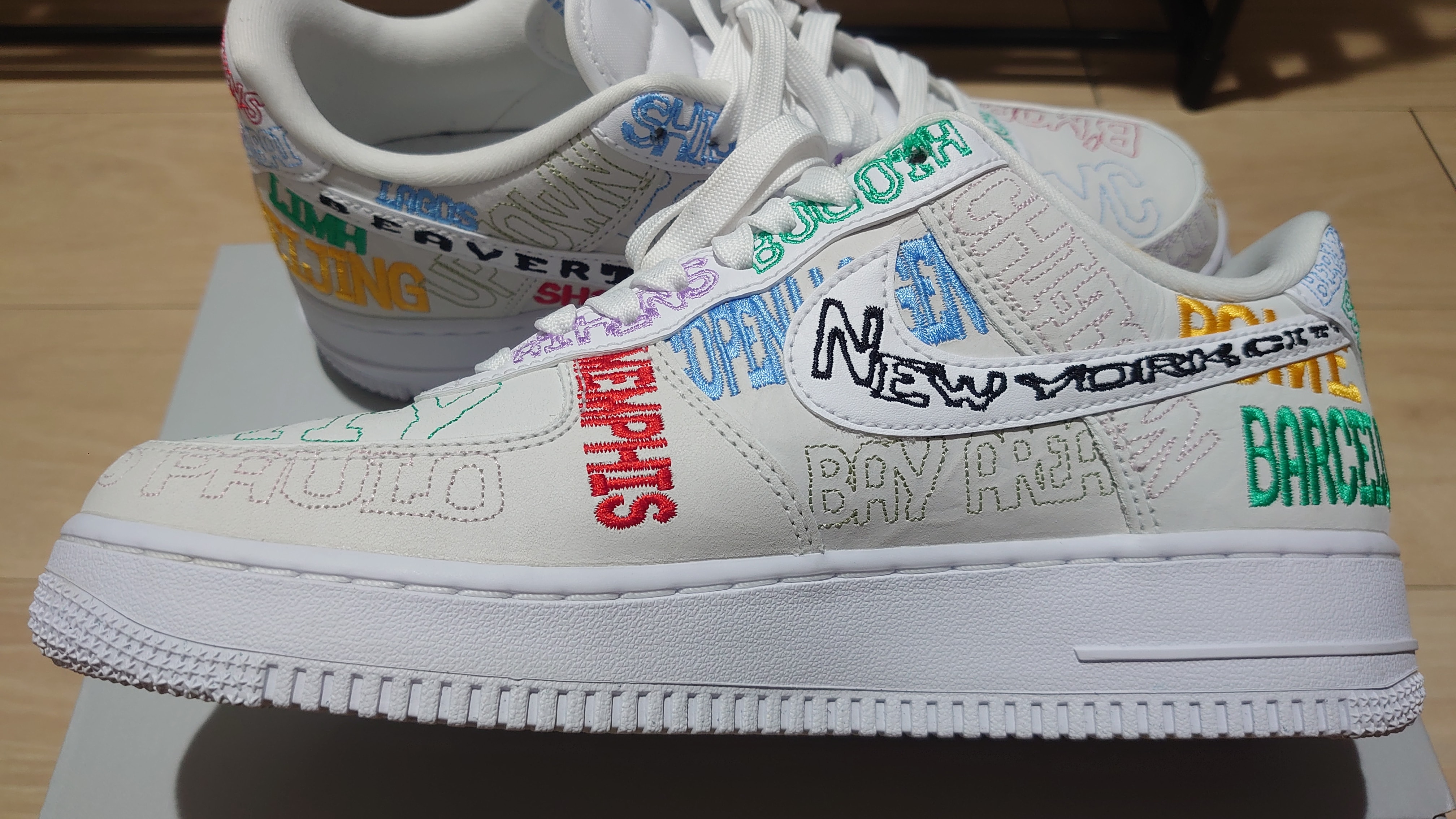 Nike Air Force 1 Low "On Tour/White"