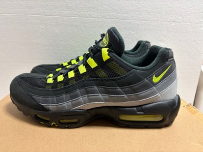 Nike Air Max 95 "Black/Anthracite/Smoke Grey/Volt"
