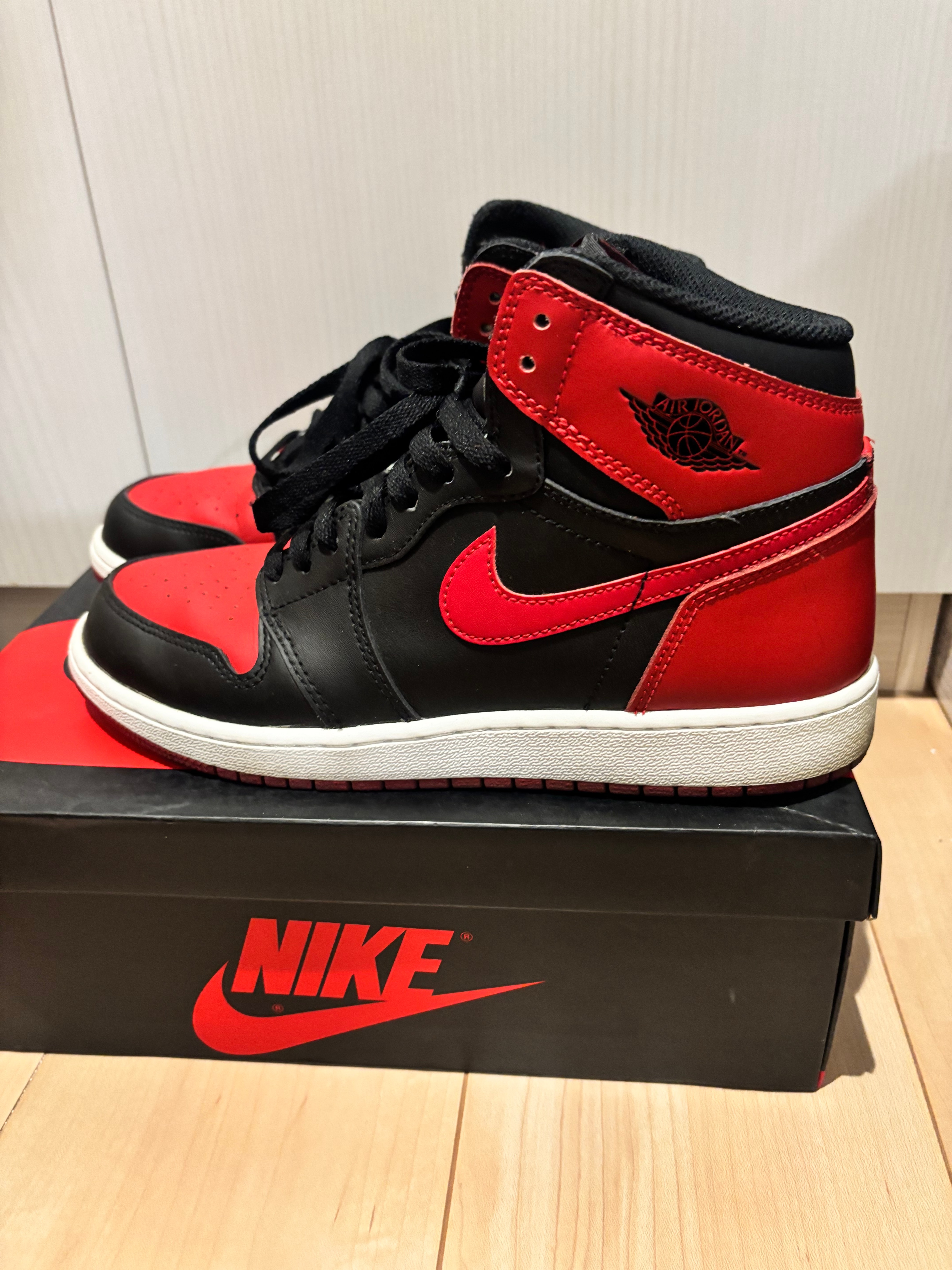 Nike Air Jordan 1 Retro High OG "Bred/Banned"