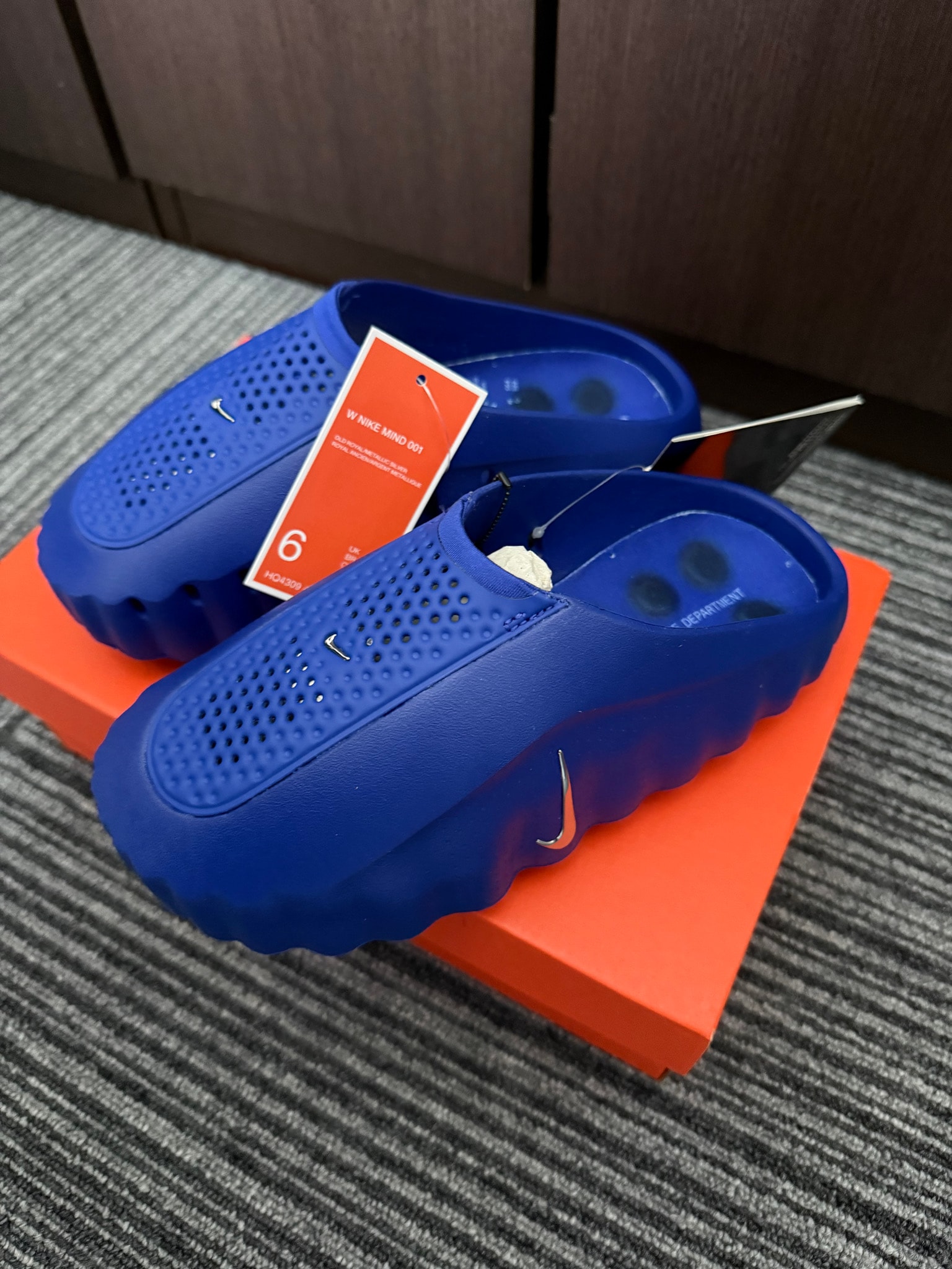 Nike Women's Mind 001 Mules "Old Royal/Midnight Navy"