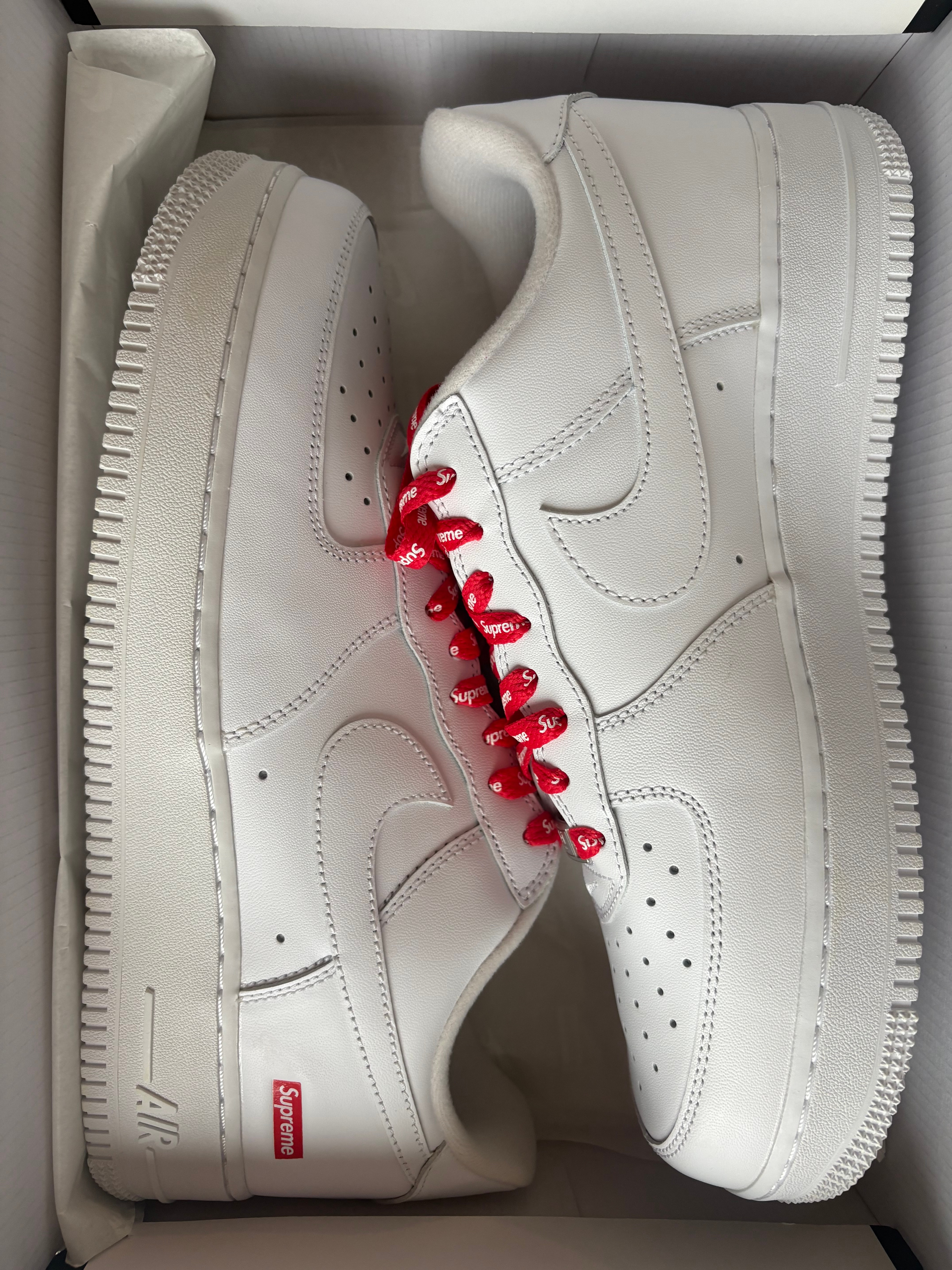 Supreme × Nike Air Force 1 Low "White"