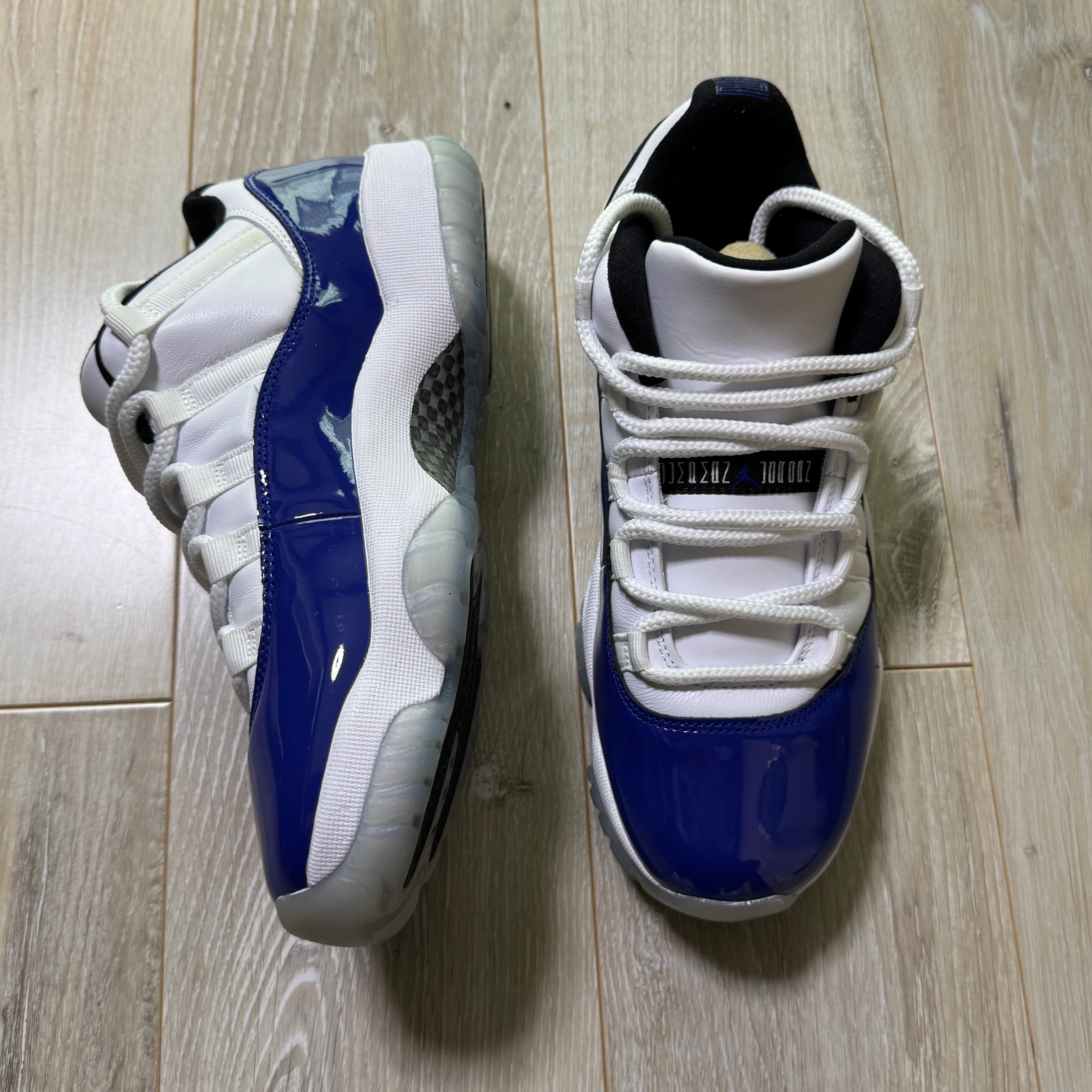 Nike Women's Air Jordan 11 Low "Concord Sketch"