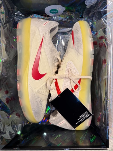 PEACEMINUSONE × Nike Cryoshot CTR360 "World Cup/South Korea/Natural/University Gold" / G-DRAGON
