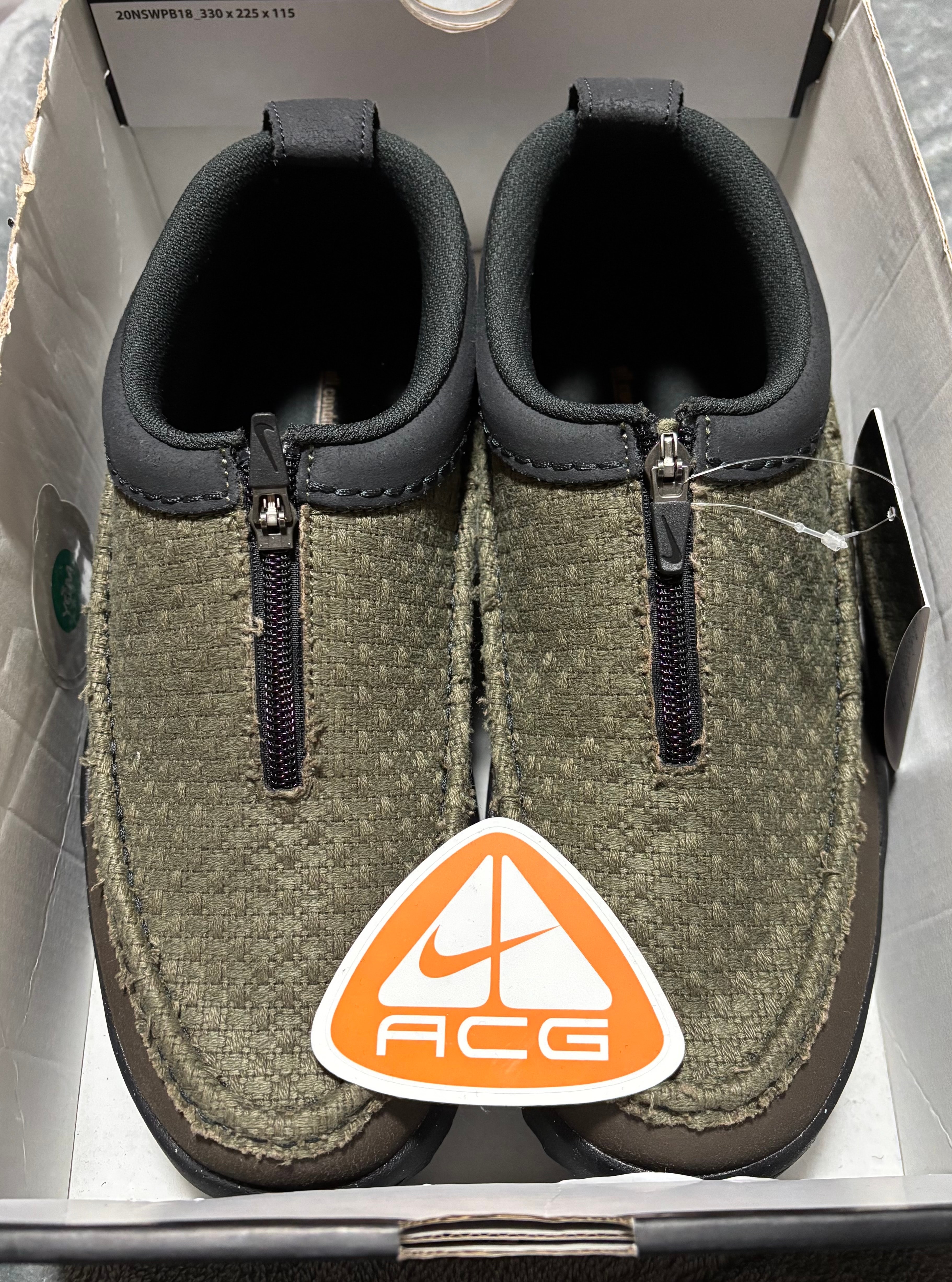 Nike ACG IZY "Medium Olive"