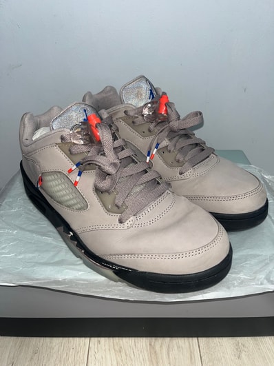 Paris Saint-Germain (PSG) × Nike Air Jordan 5 Retro Low "Pumice/Game Royal-Black-Plum Eclipse"