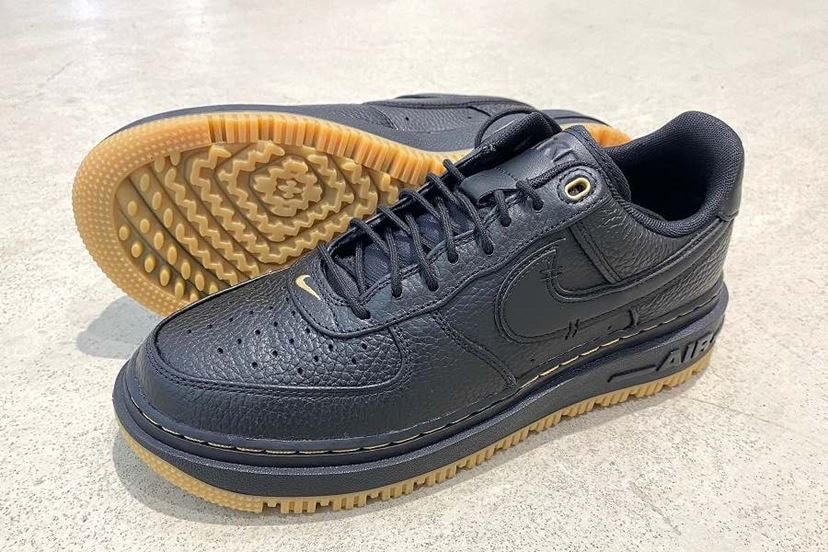 Nike Air Force 1 Low Luxe "Black"