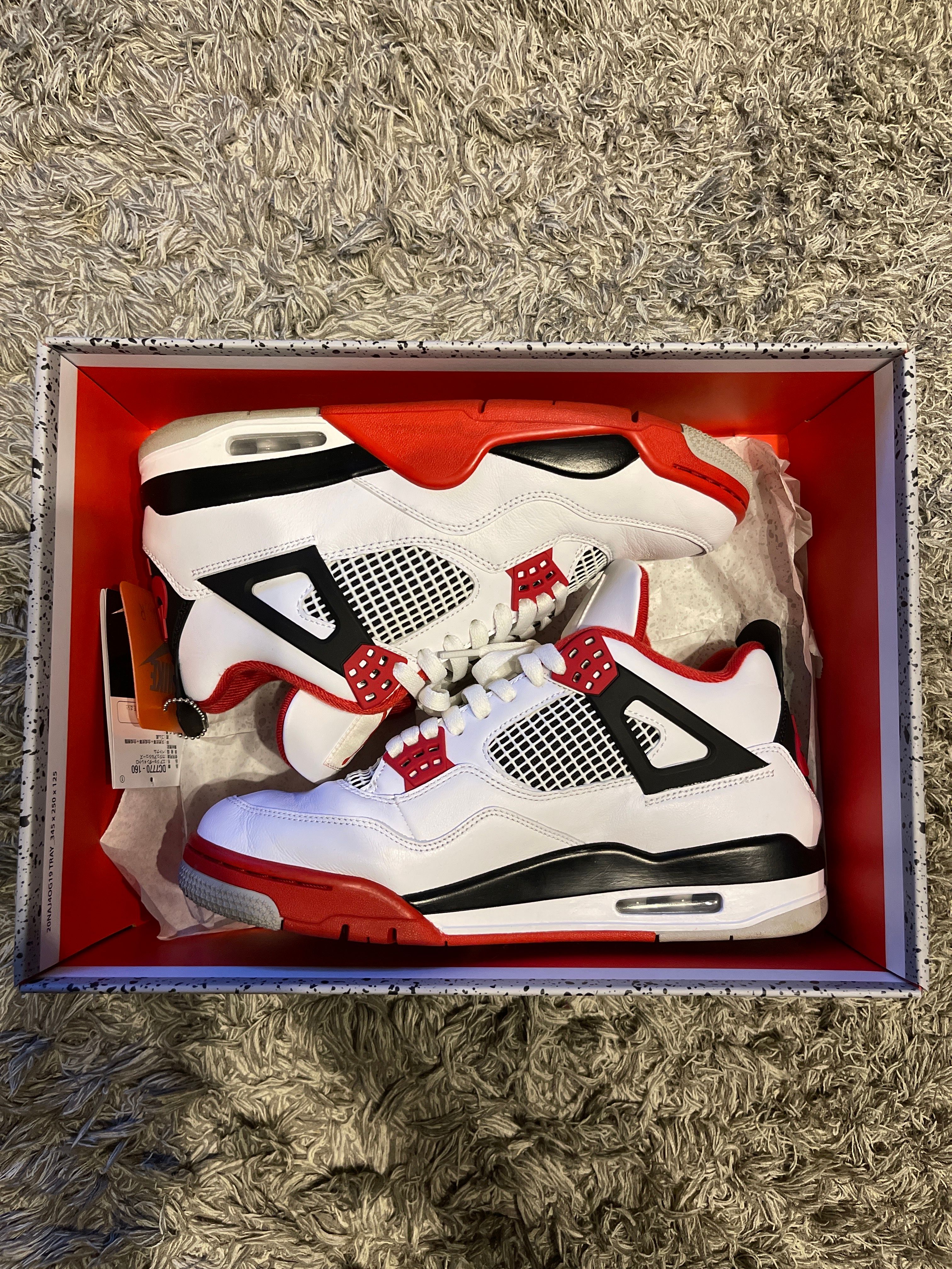 Nike Air Jordan 4 Retro OG "Fire Red" (2020)