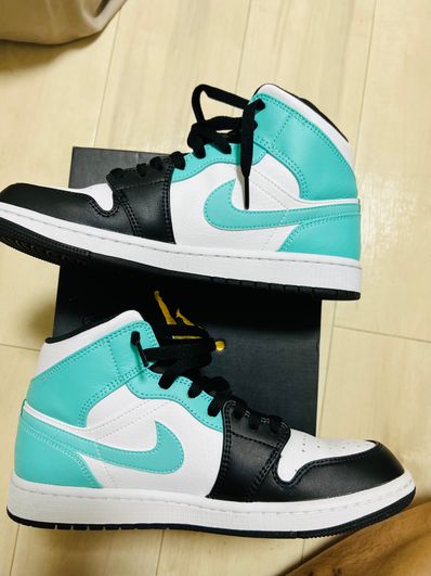 NIKE AIR JORDAN 1 MID "TROPICAL TWIST"