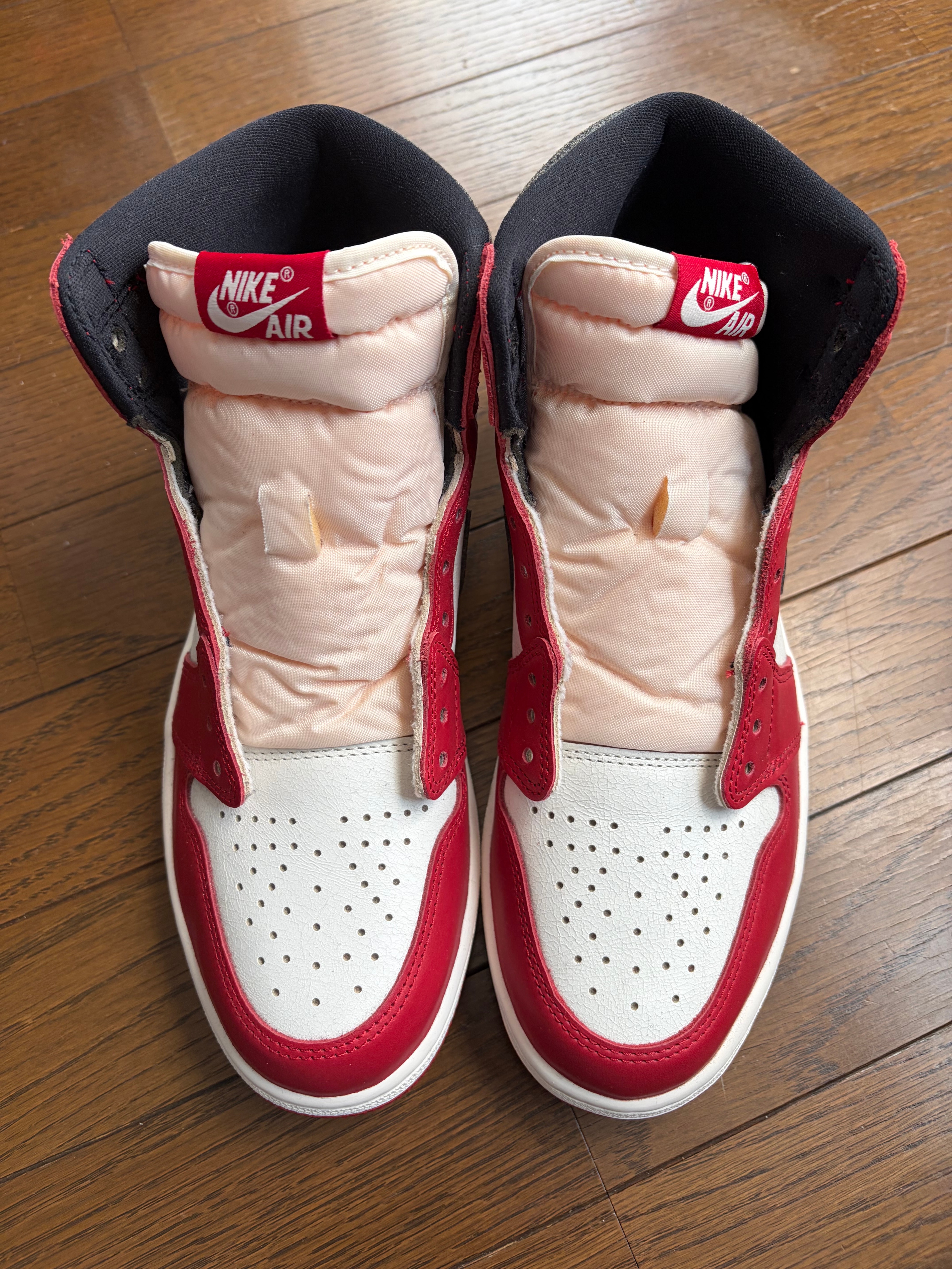 Nike Air Jordan 1 High OG "Lost & Found/Chicago"